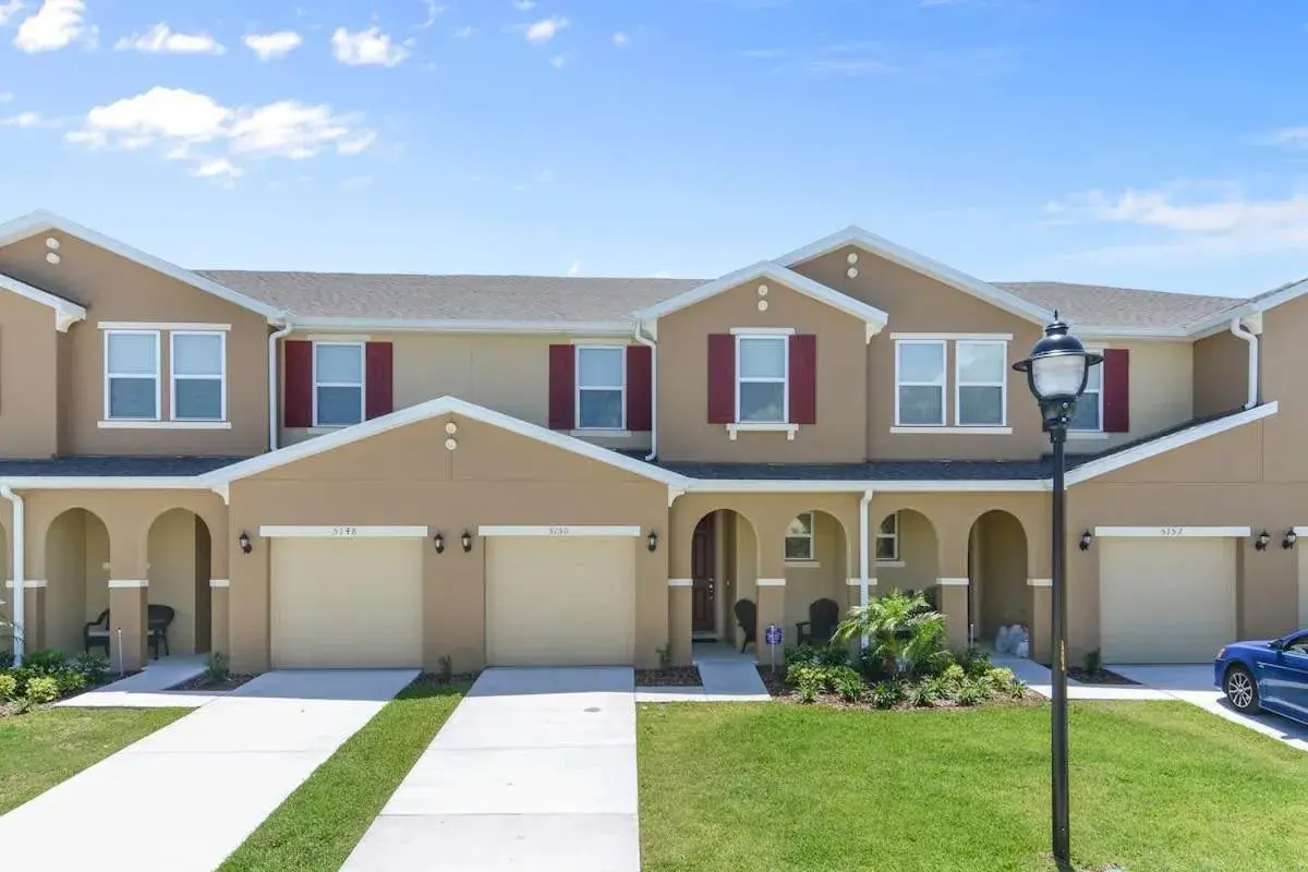 Four Bedroom with GameRoom 5150A Four Bedroom with GameRoom 5150A