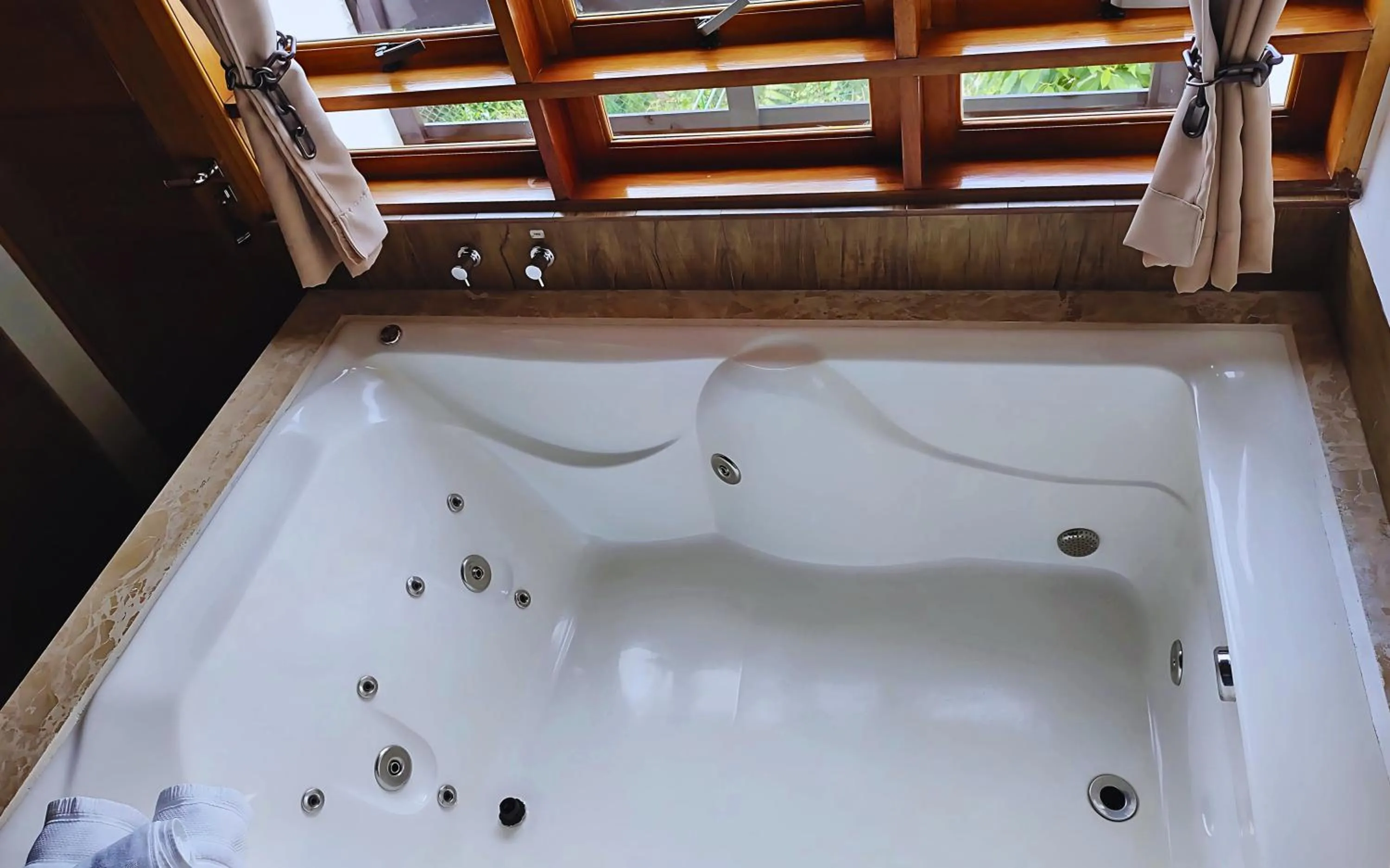 Hot Tub in Chalés Colline Verte