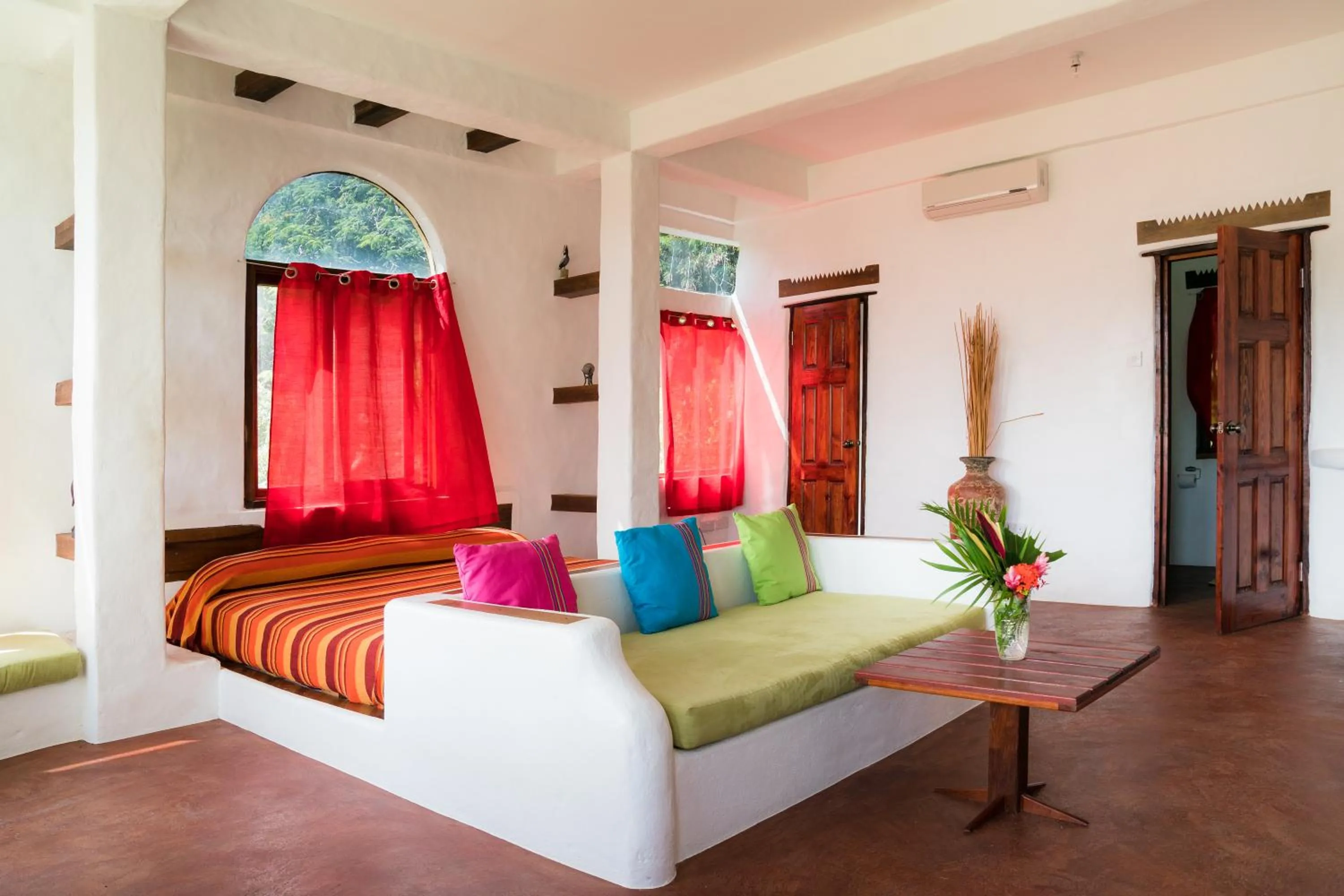 Bed in Reef View Pavilions - Villas & Condos