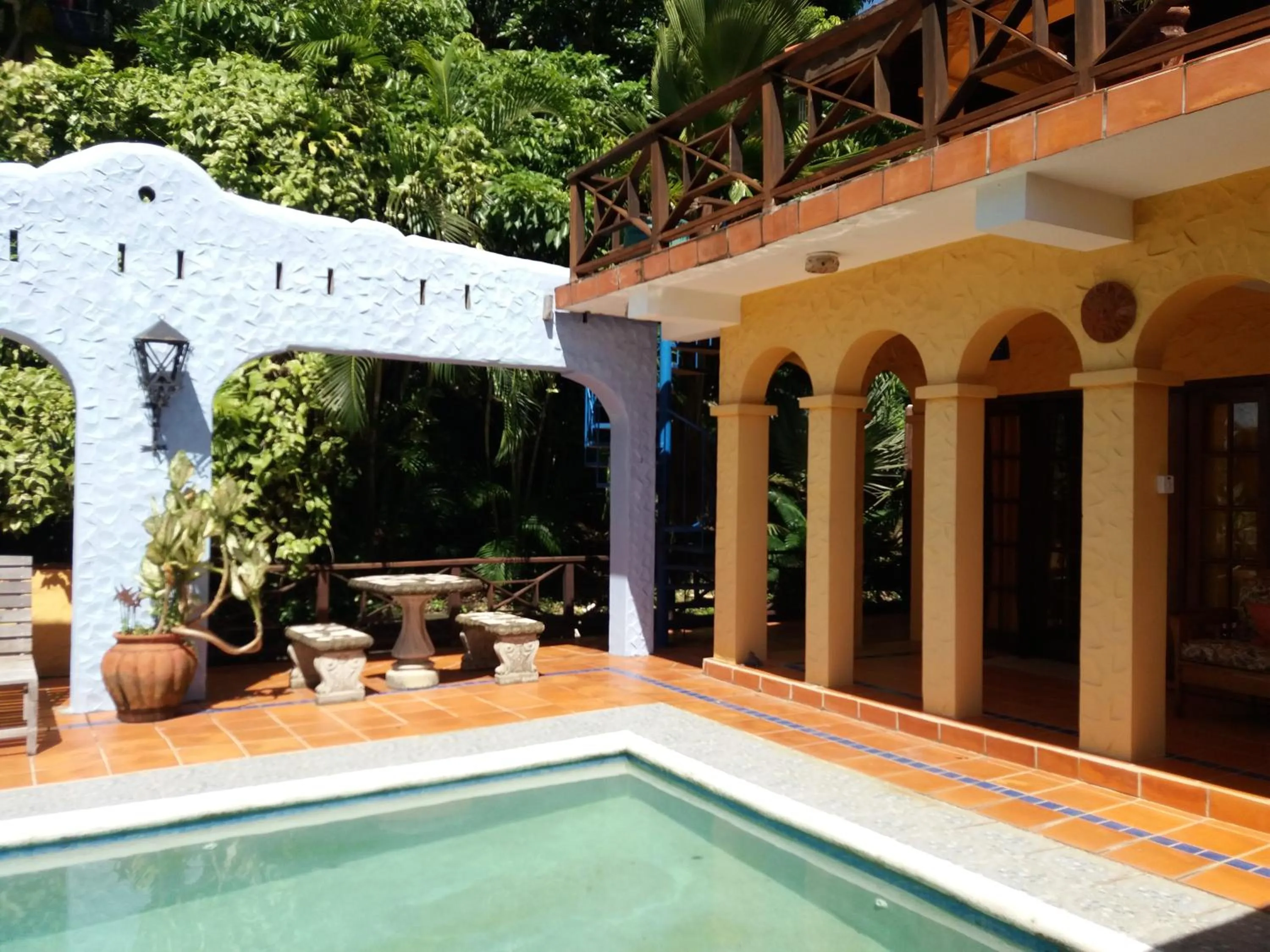 Reef View Pavilions - Villas & Condos