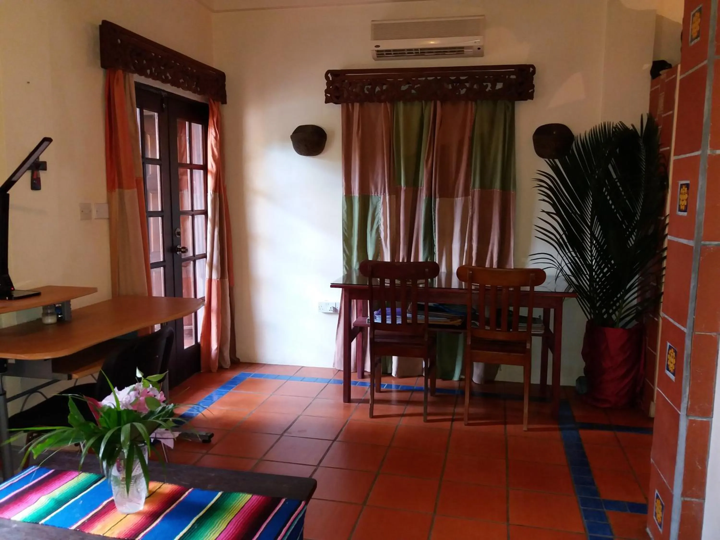 Reef View Pavilions - Villas & Condos