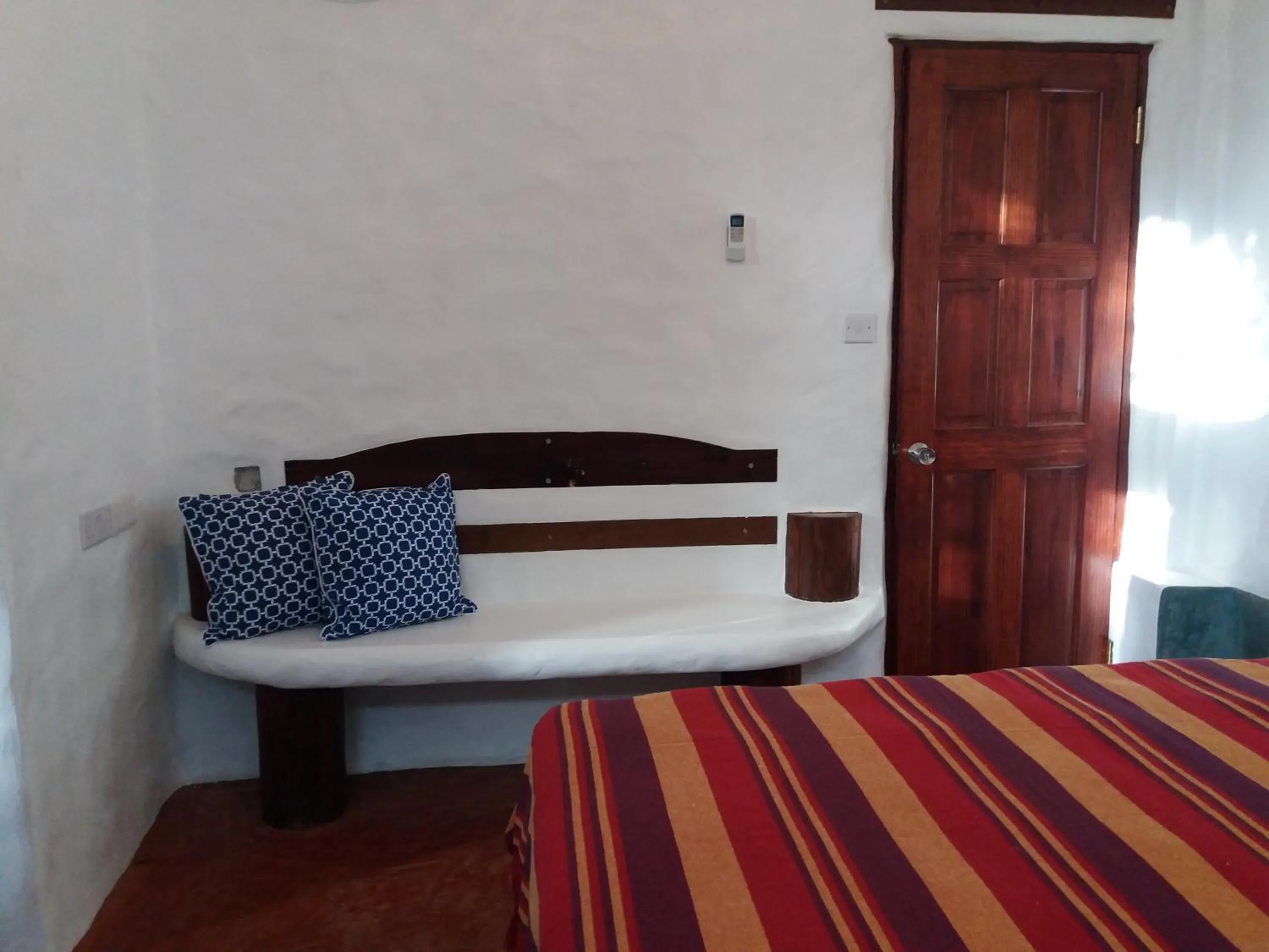 Bed in Reef View Pavilions - Villas & Condos