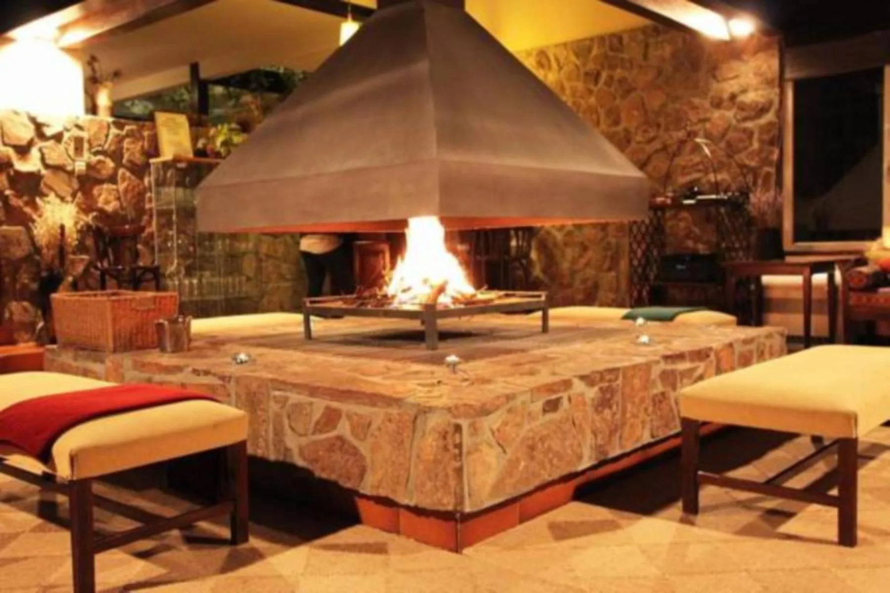 Lounge or bar in Hotel Rural & Spa Las Nubes