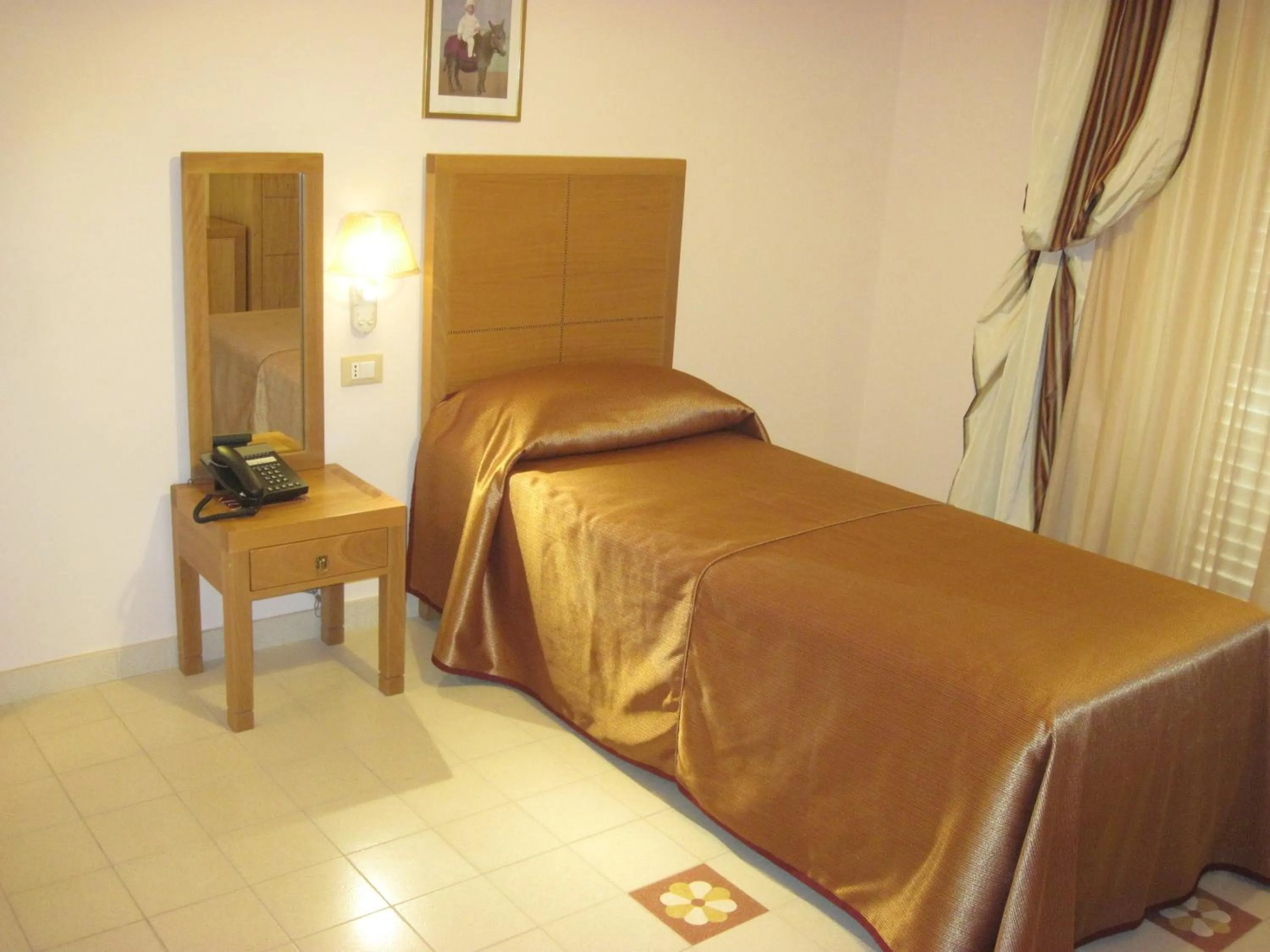 Bed in Palace Hotel Una Nuova Strada