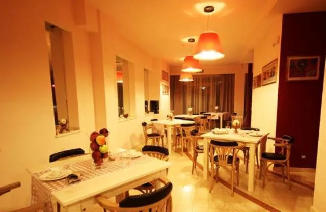 Restaurant/places to eat in Palace Hotel Una Nuova Strada