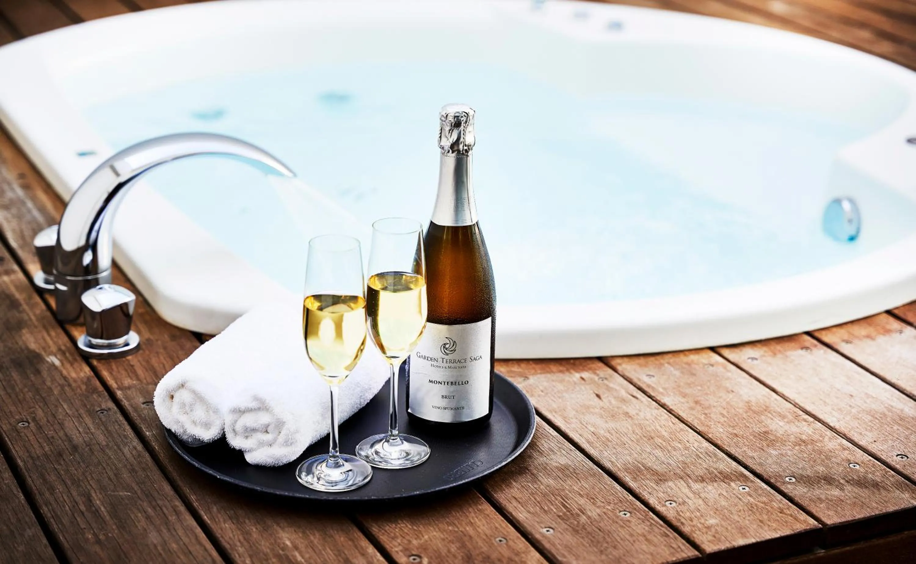 Open Air Bath in Garden Terrace Saga Hotel & Resorts