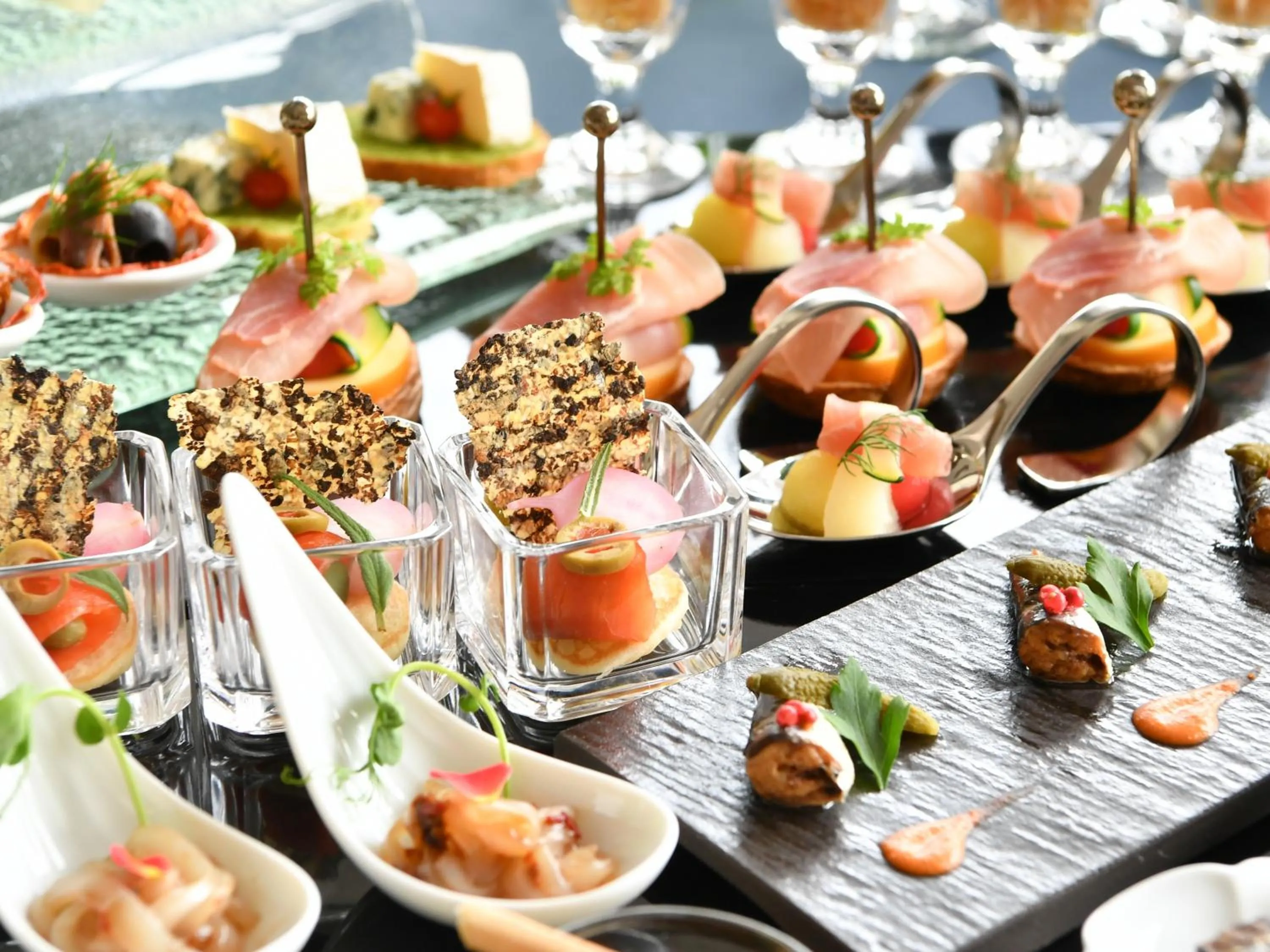 Lounge or bar in Garden Terrace Saga Hotel & Resorts