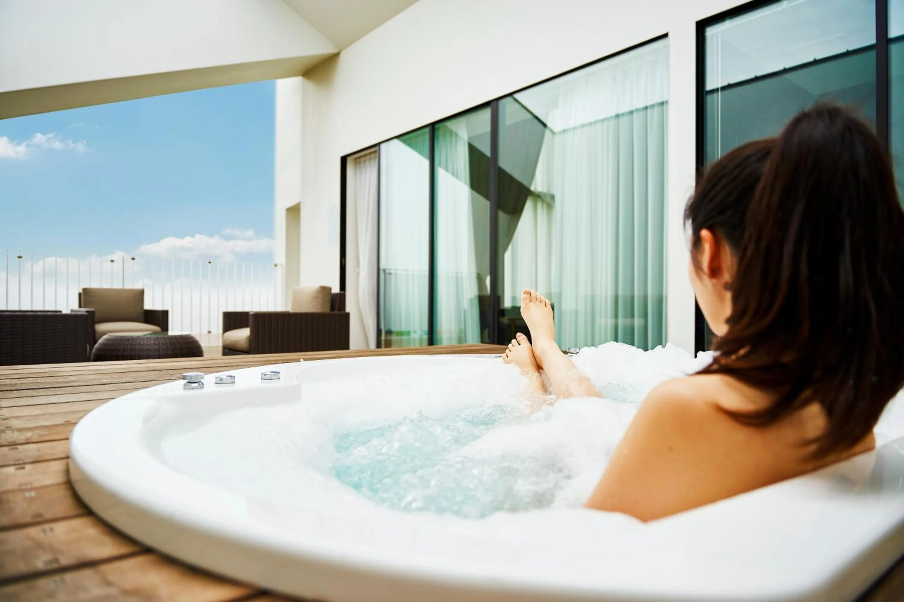 Open Air Bath in Garden Terrace Saga Hotel & Resorts