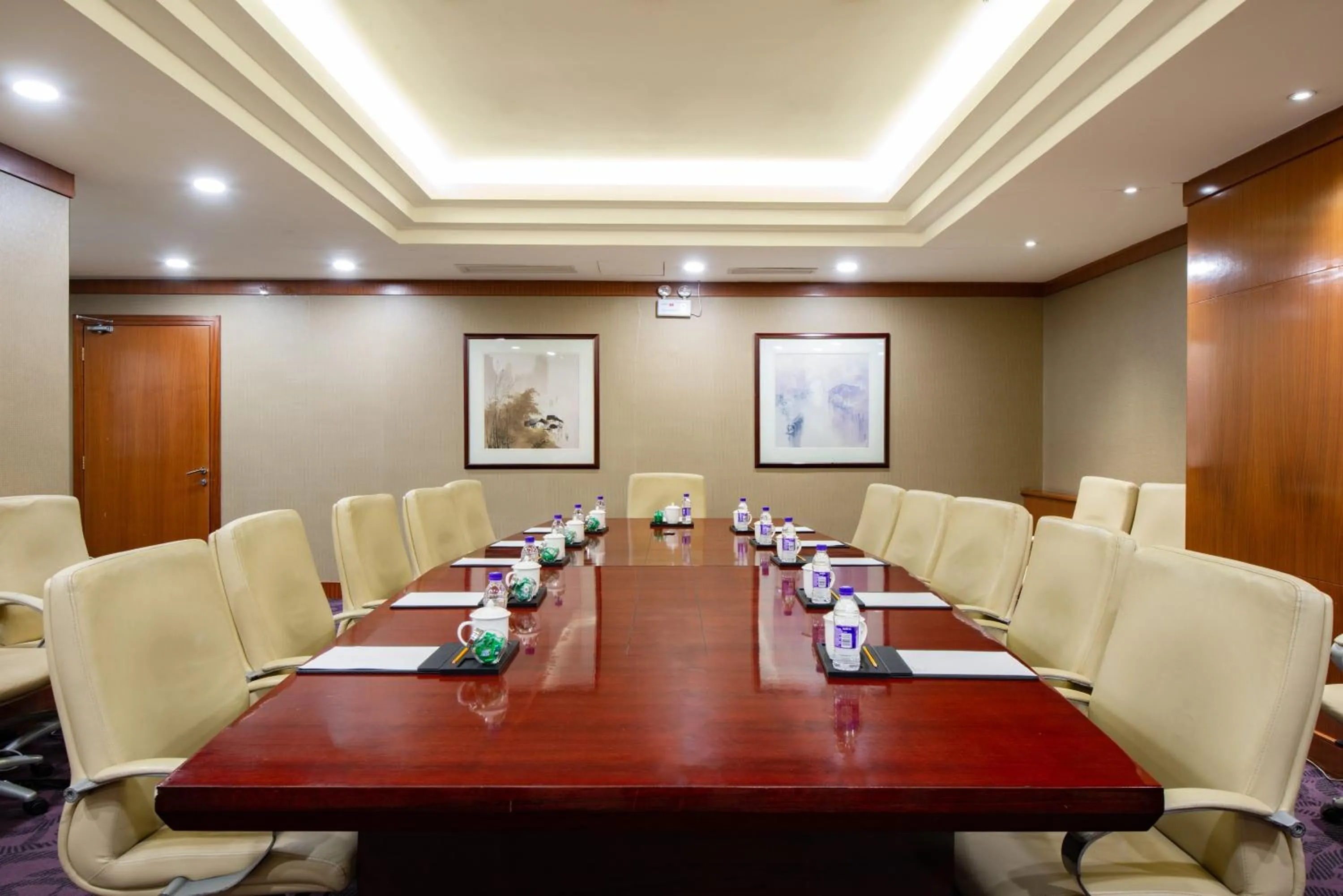Meeting/conference room in Holiday Inn Hohhot