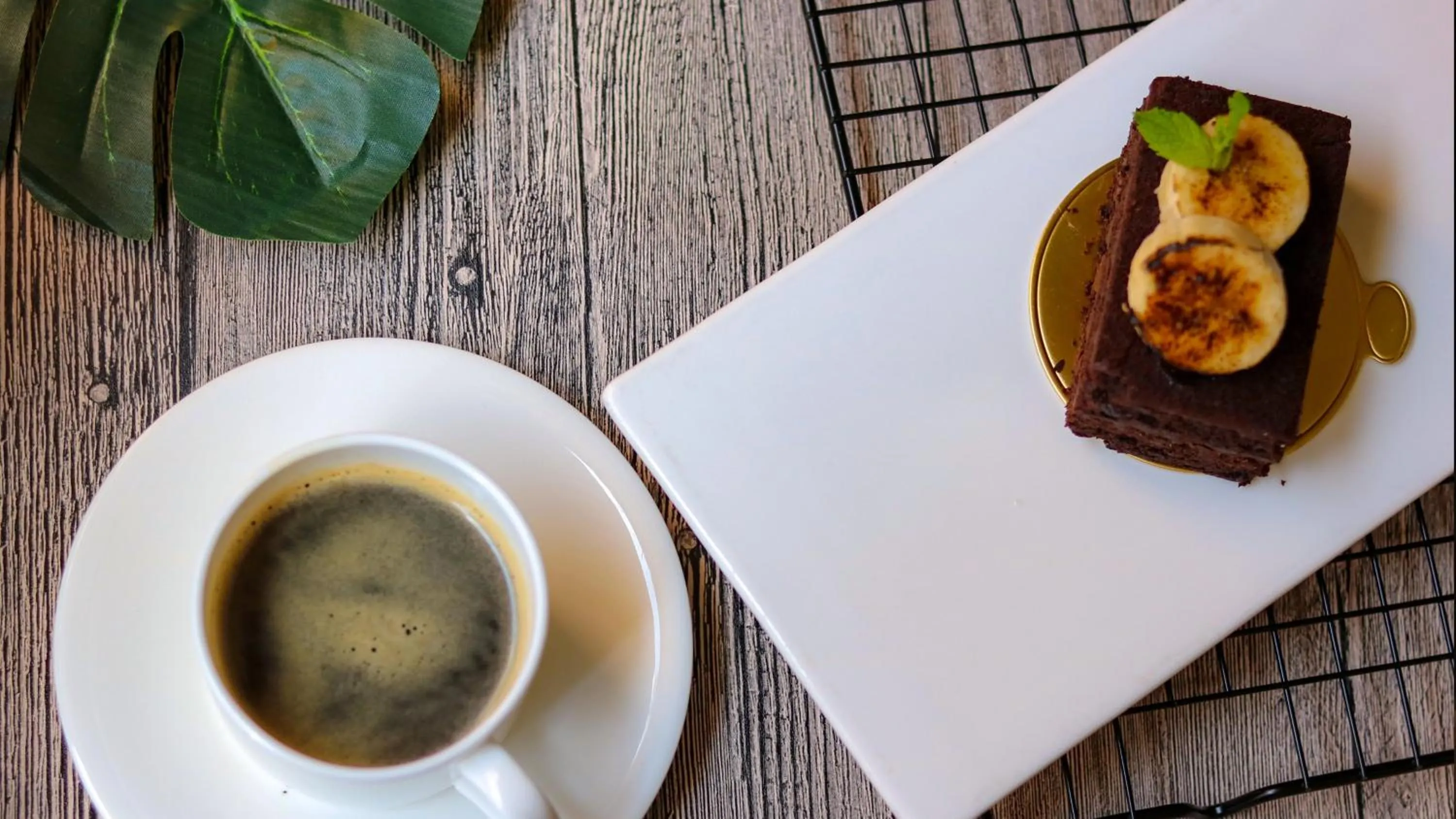 Restaurant/places to eat, Coffee/Tea Facilities in Holiday Inn Hohhot