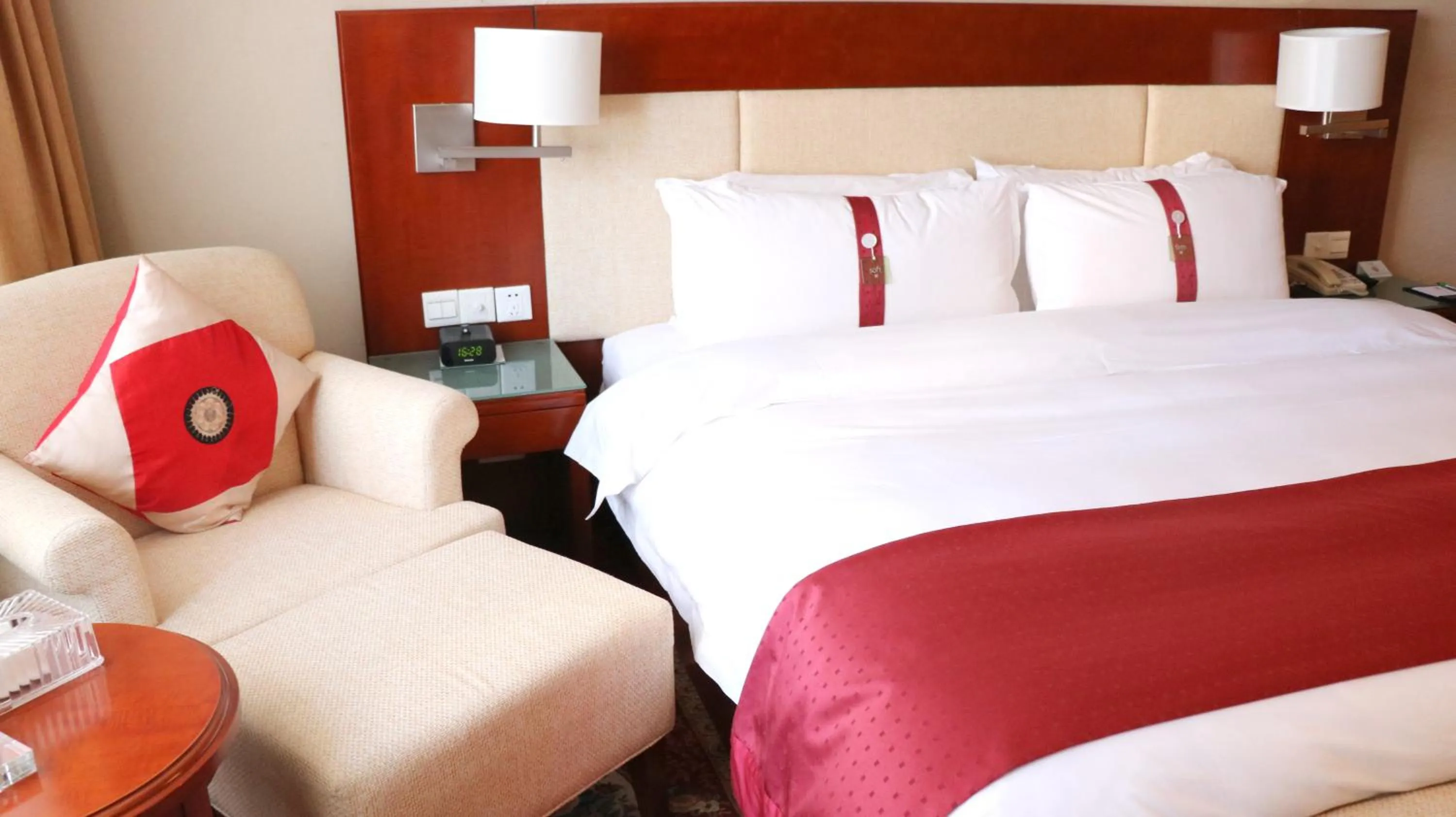 Photo of the whole room, Room Photo in Holiday Inn Hohhot