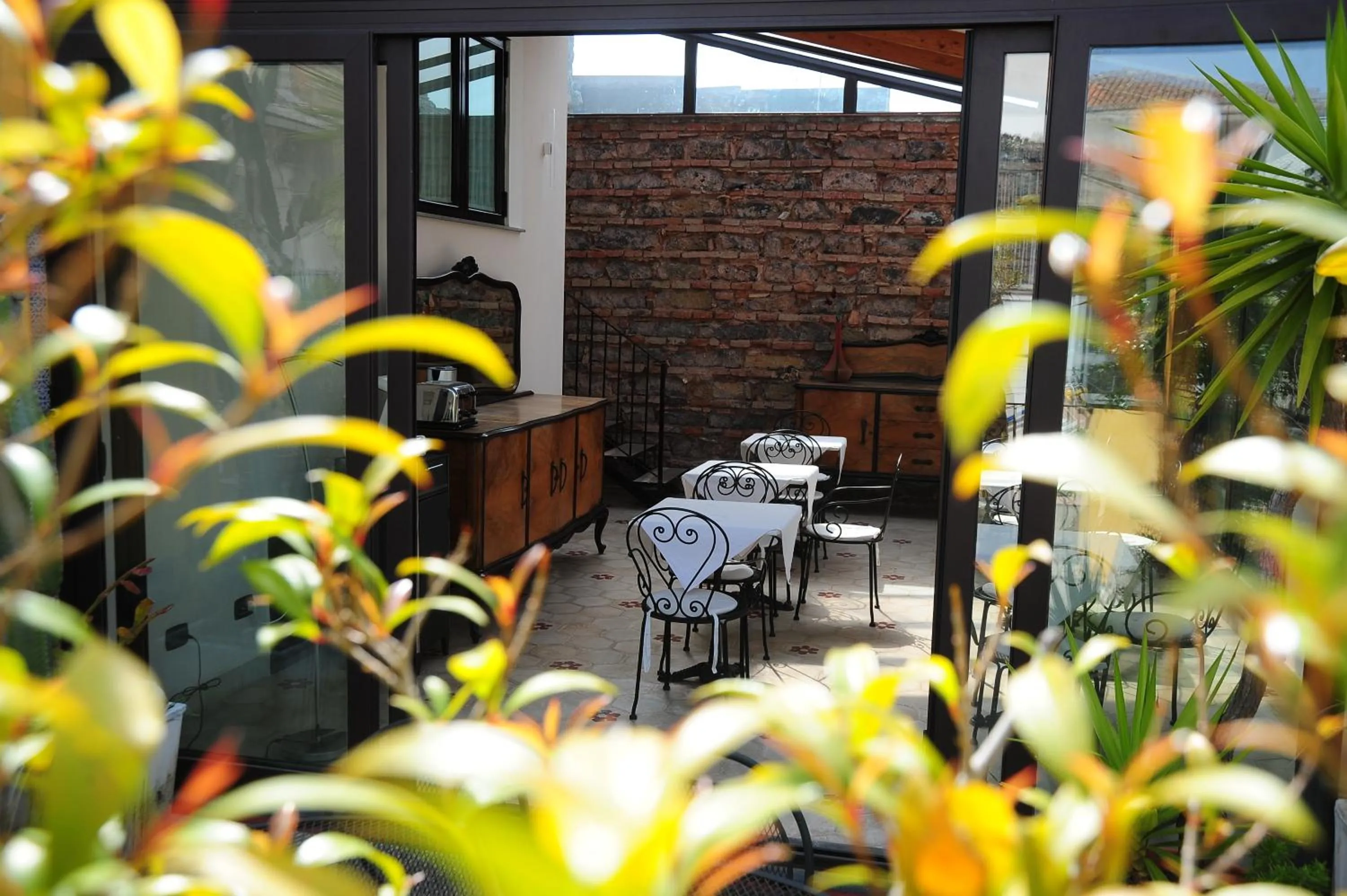 Restaurant/places to eat in Sangiuliano114 B&B