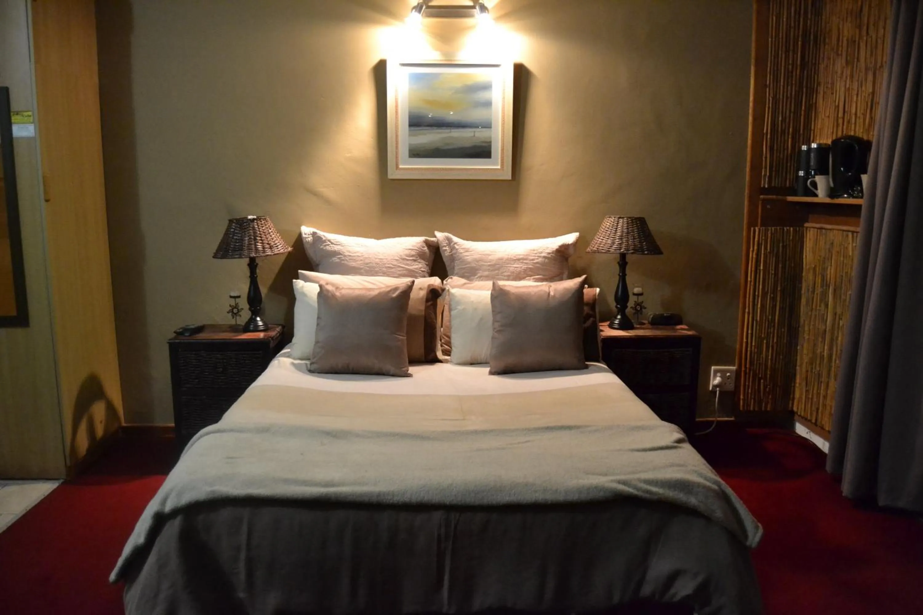 Bed in Dolphin View Guesthouse