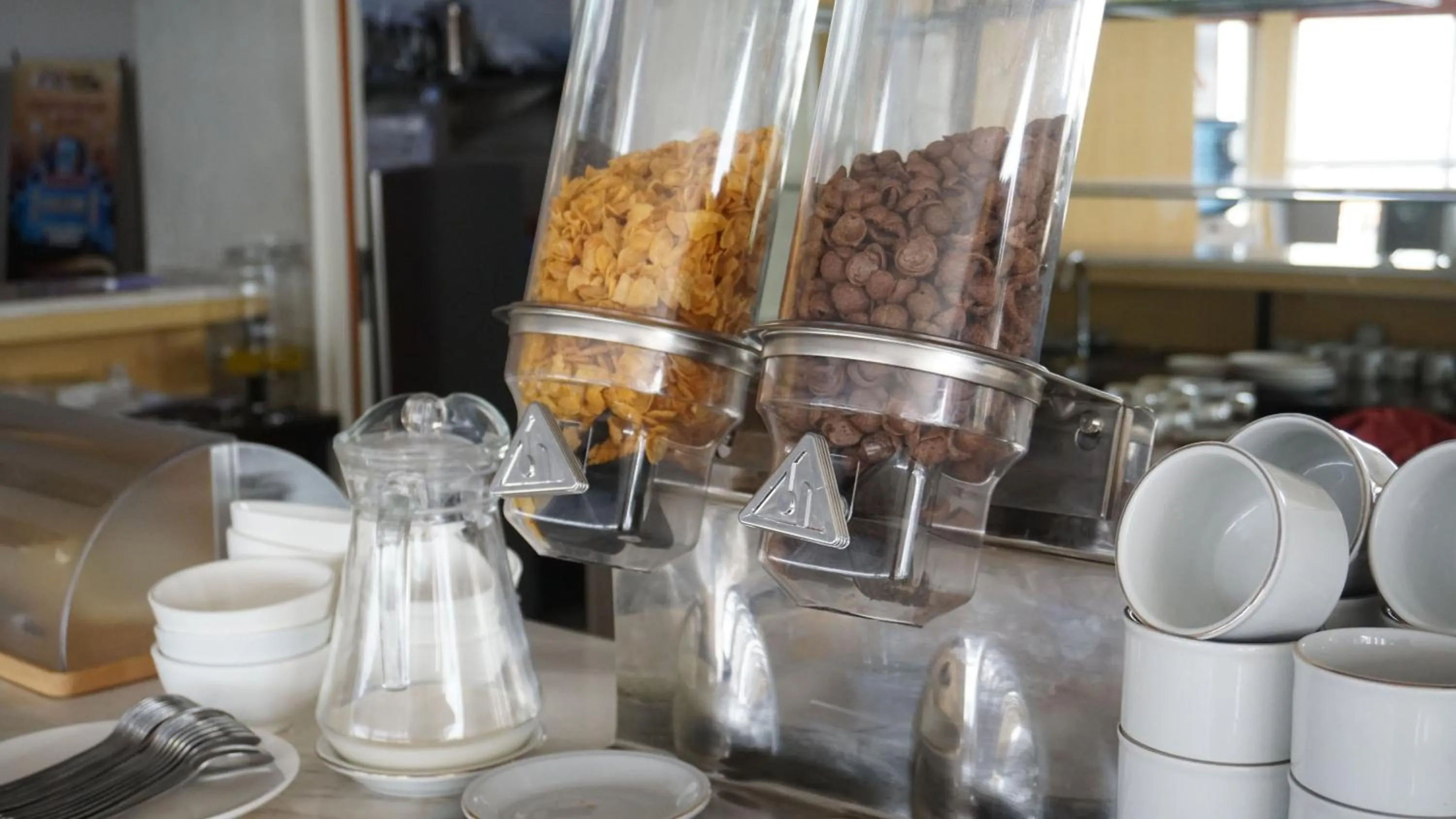 Restaurant/places to eat in Choice City Hotel