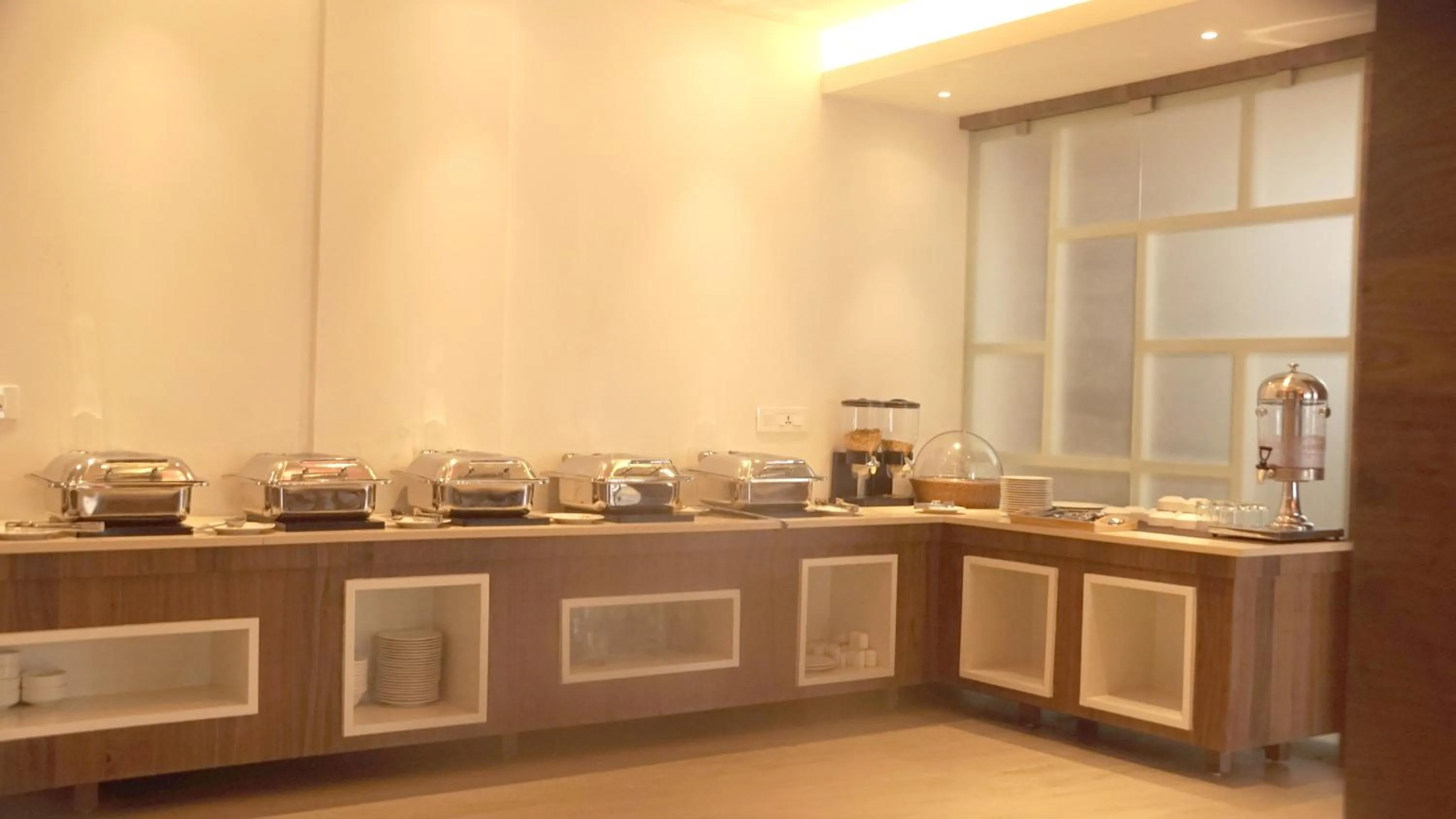 Breakfast in Casa Montana Munnar