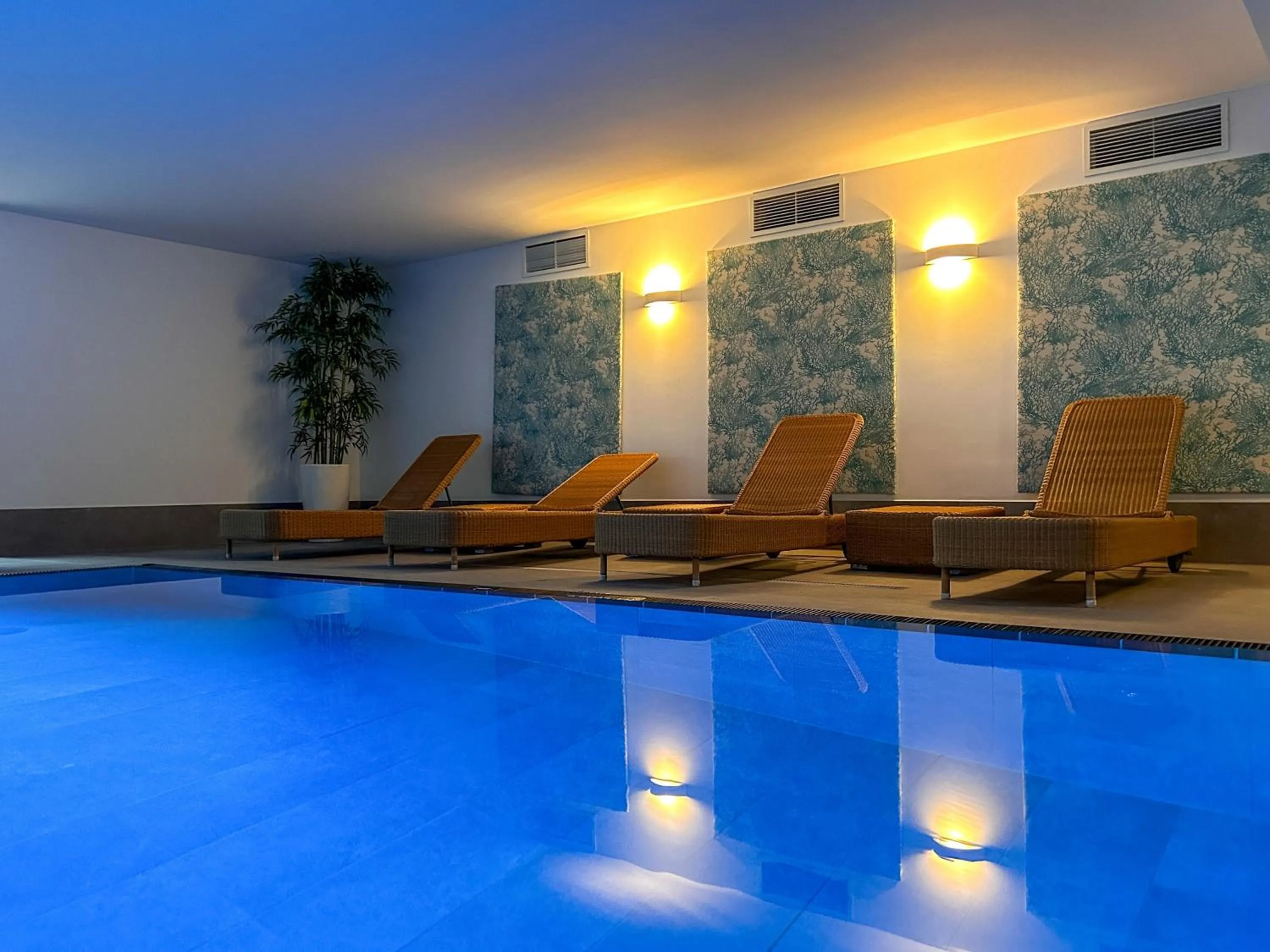 Swimming pool in Appartement-Hotel Timmendorfer Strand