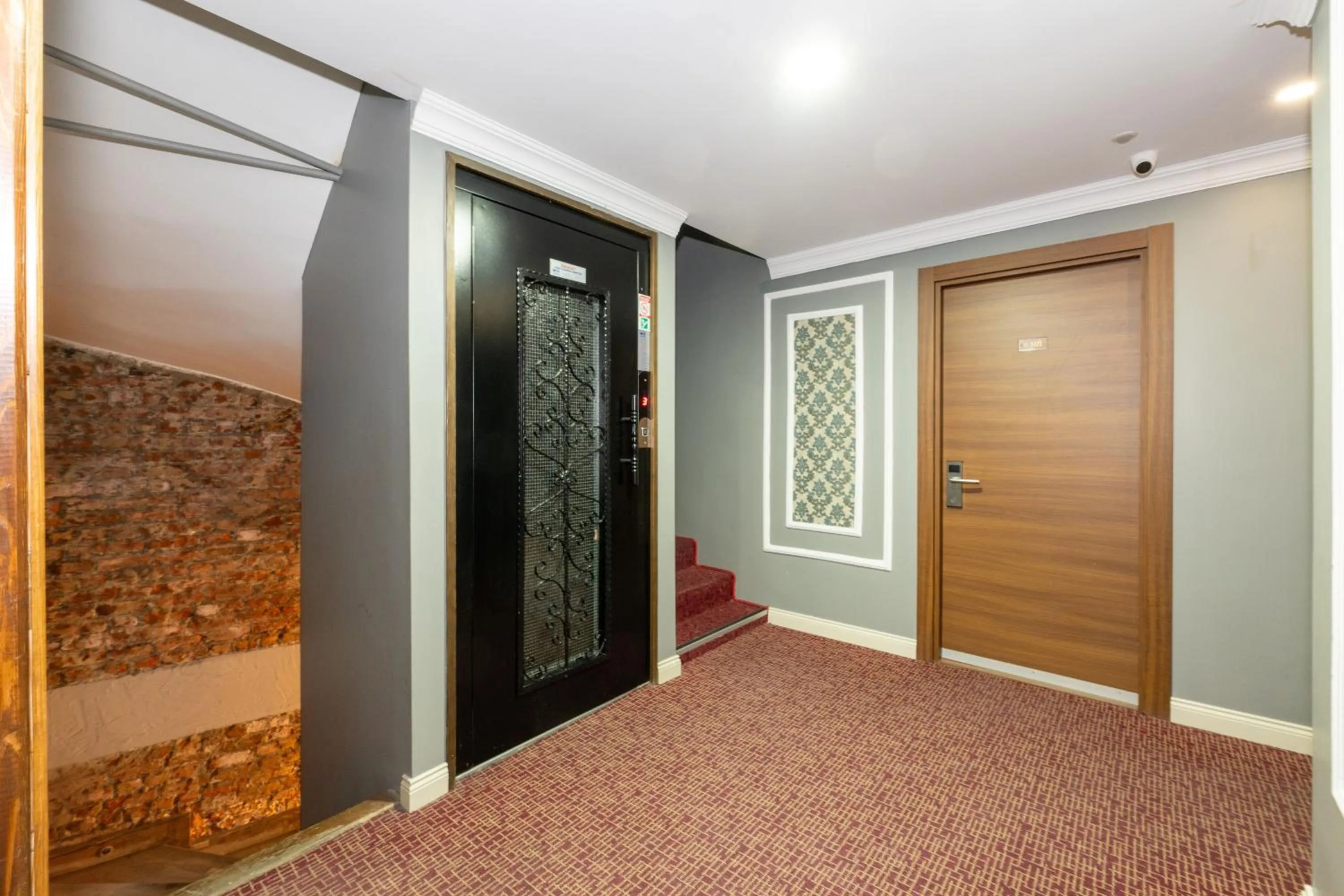 elevator in Double DD Hotel