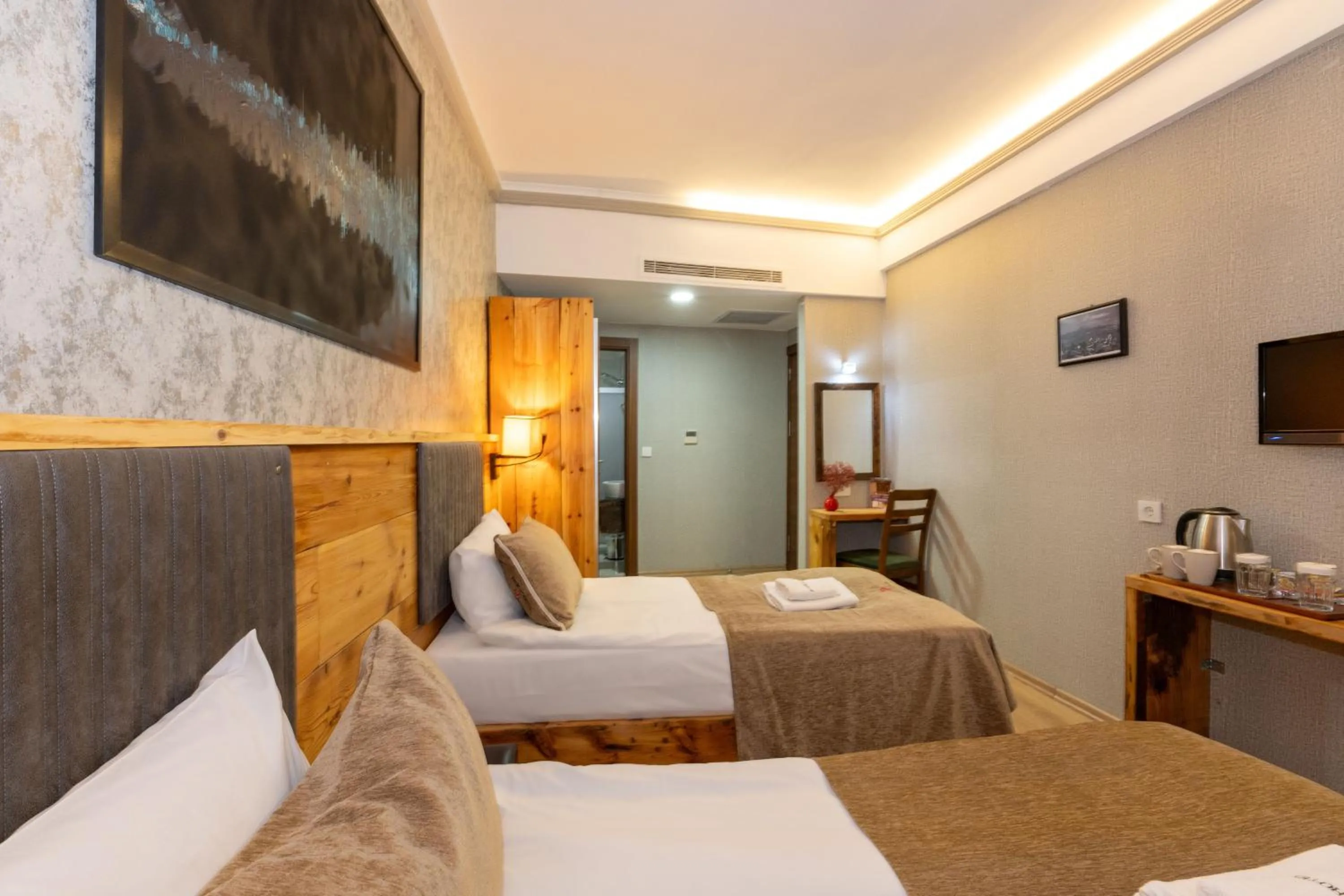 Photo of the whole room, Bed in Double DD Hotel