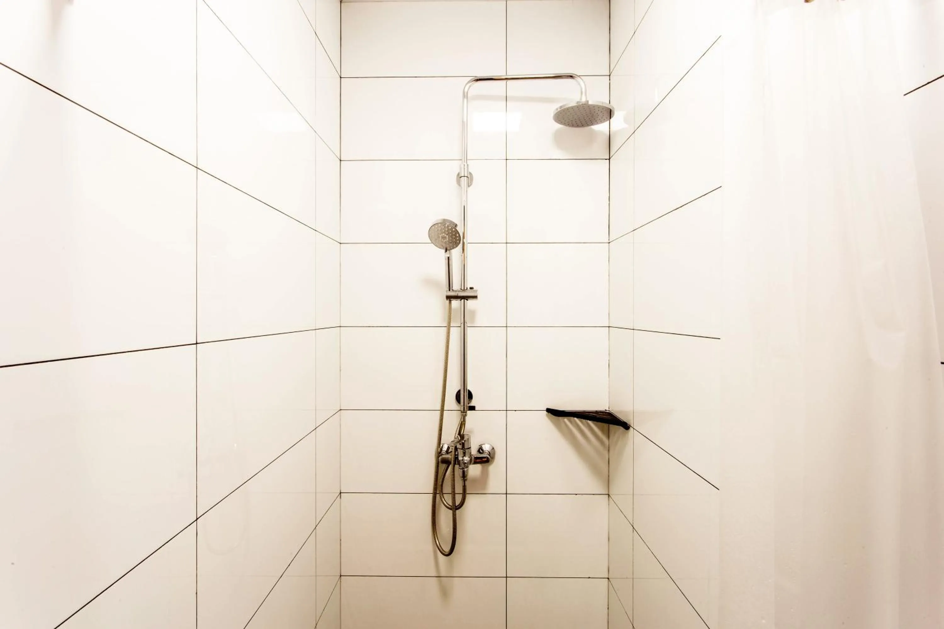 Shower in Together Hostel Suzhou