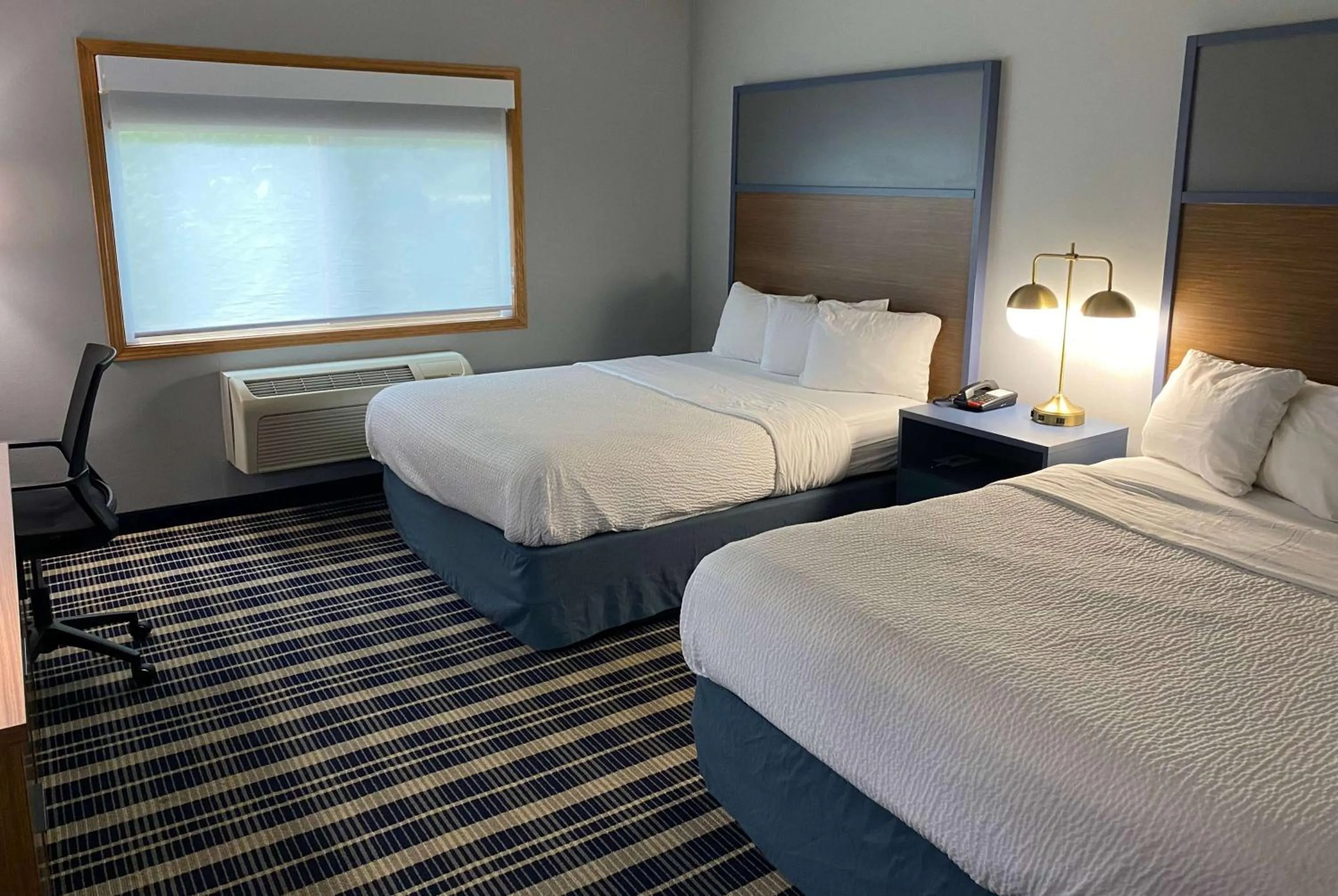Photo of the whole room, Bed in AmericInn by Wyndham Chanhassen