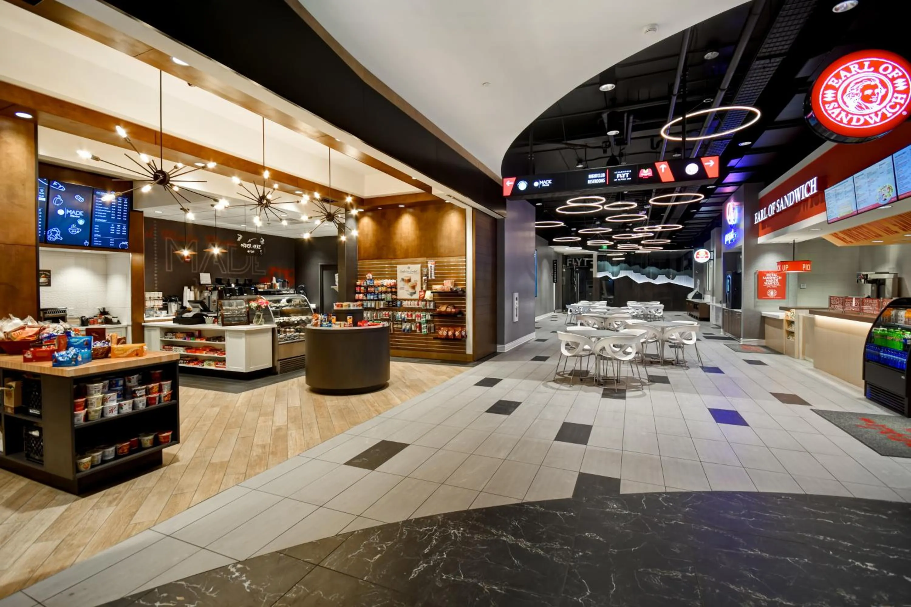 Restaurant/places to eat in Tru By Hilton Deadwood