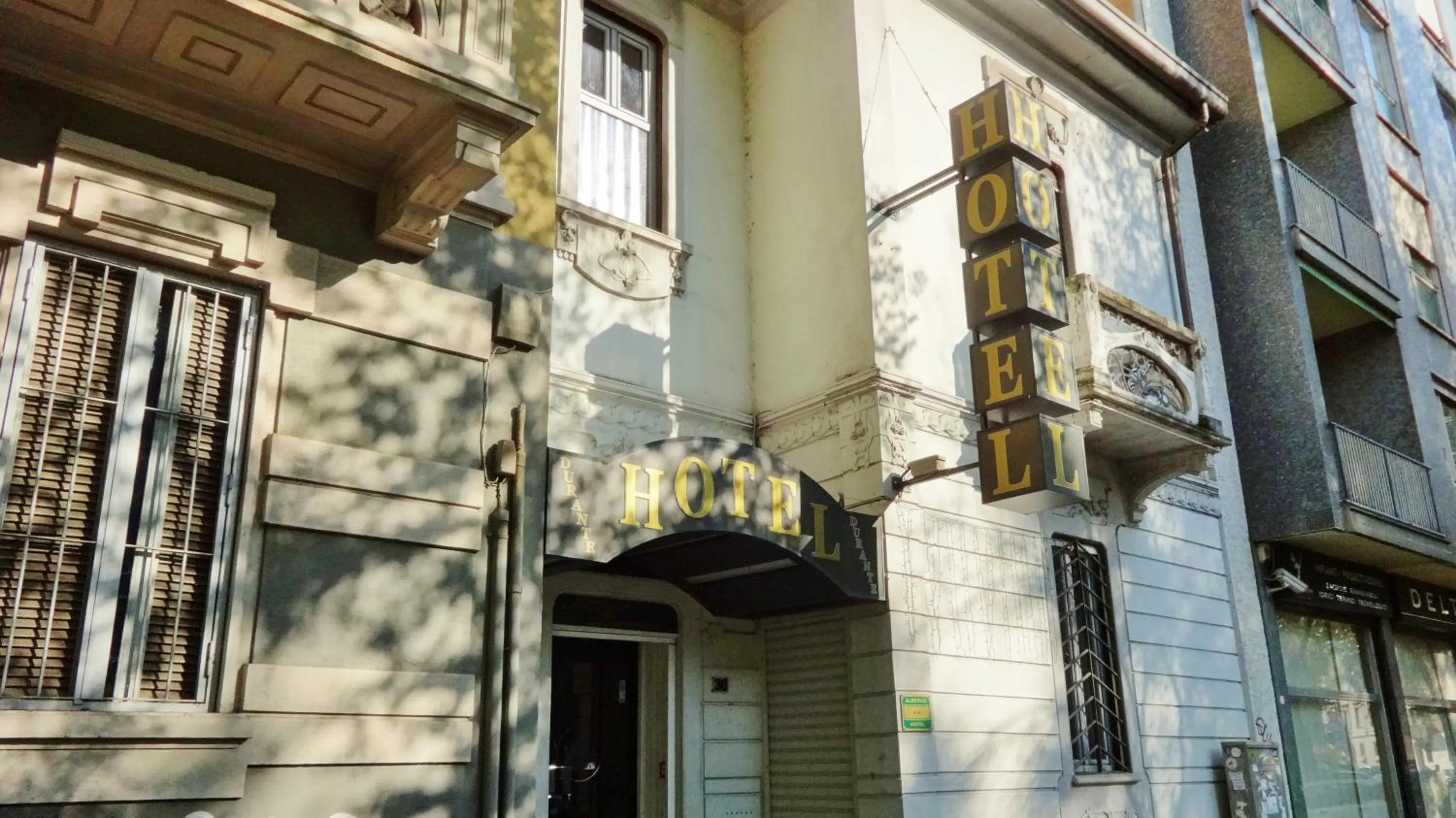 Facade/entrance in Lux Hotel Durante