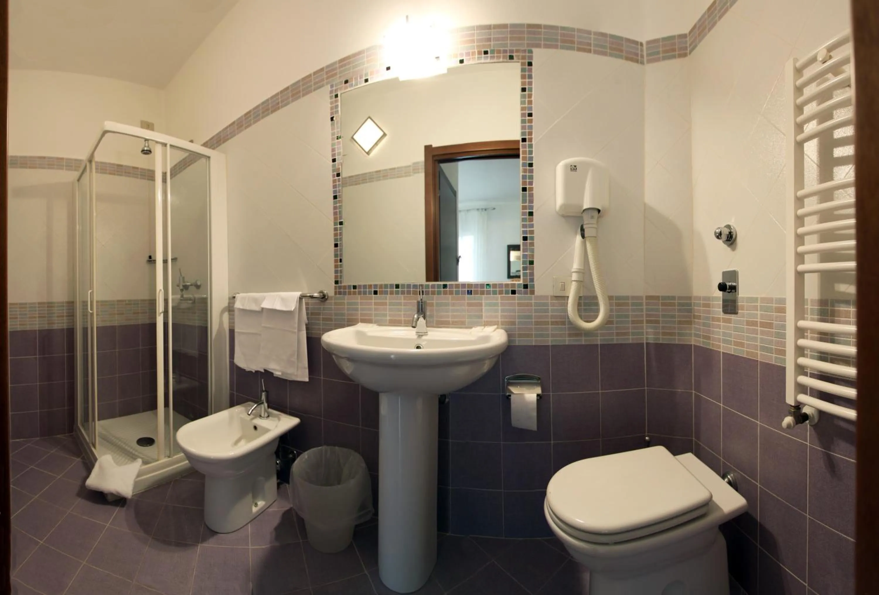 Bathroom in Lux Hotel Durante