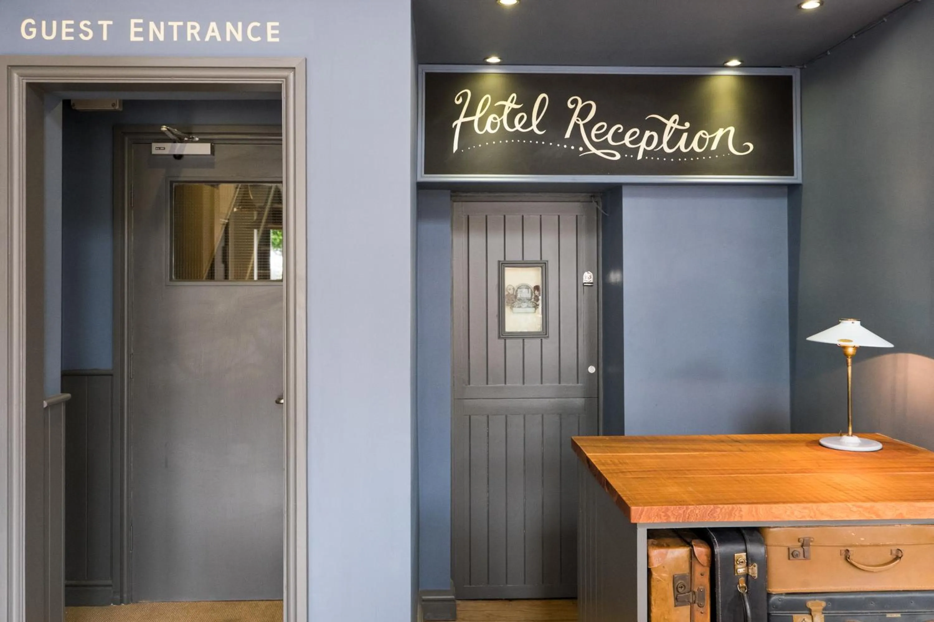 Facade/entrance in The Wellington