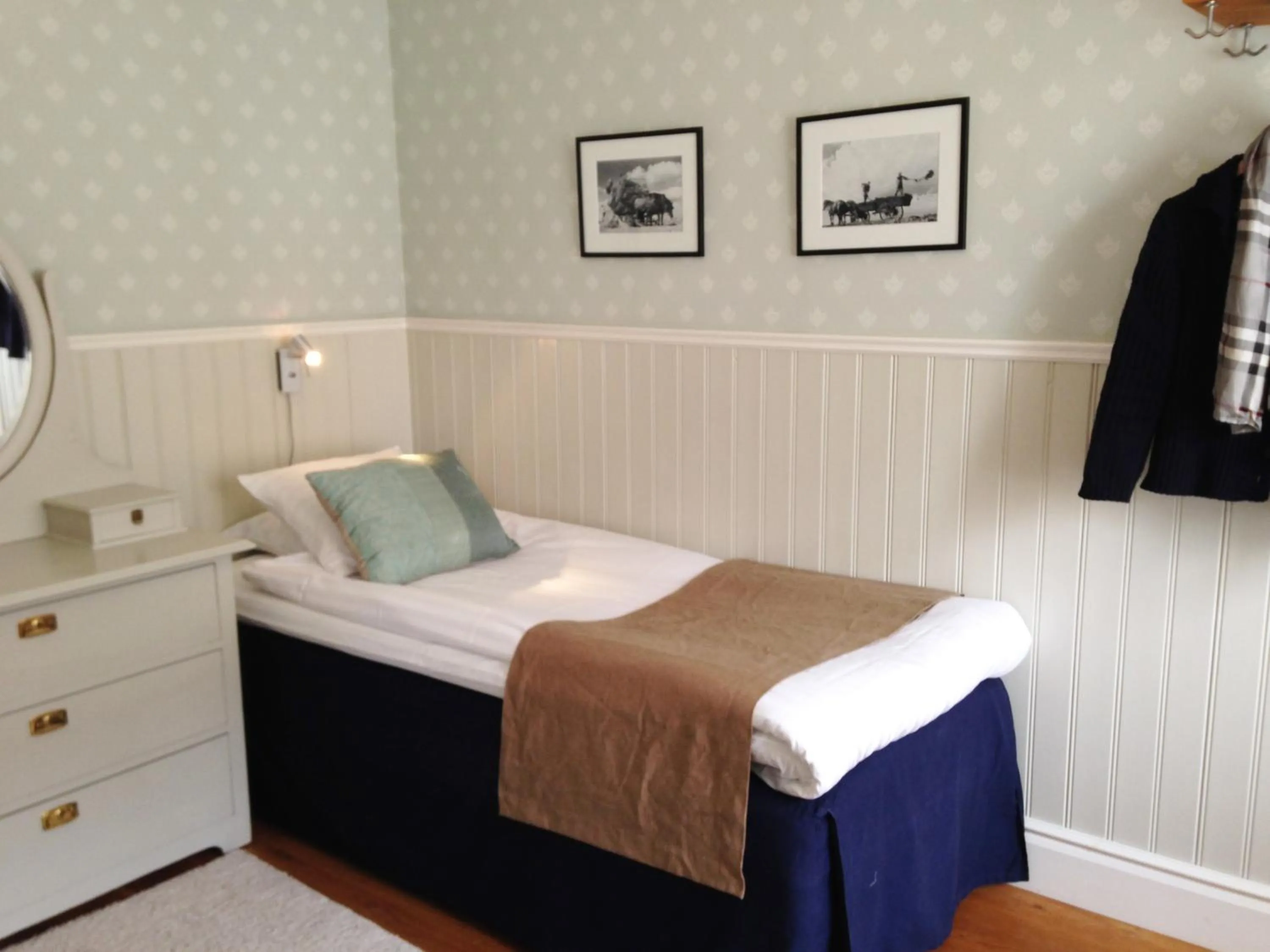 Bed in Kivikstrand Badhotell