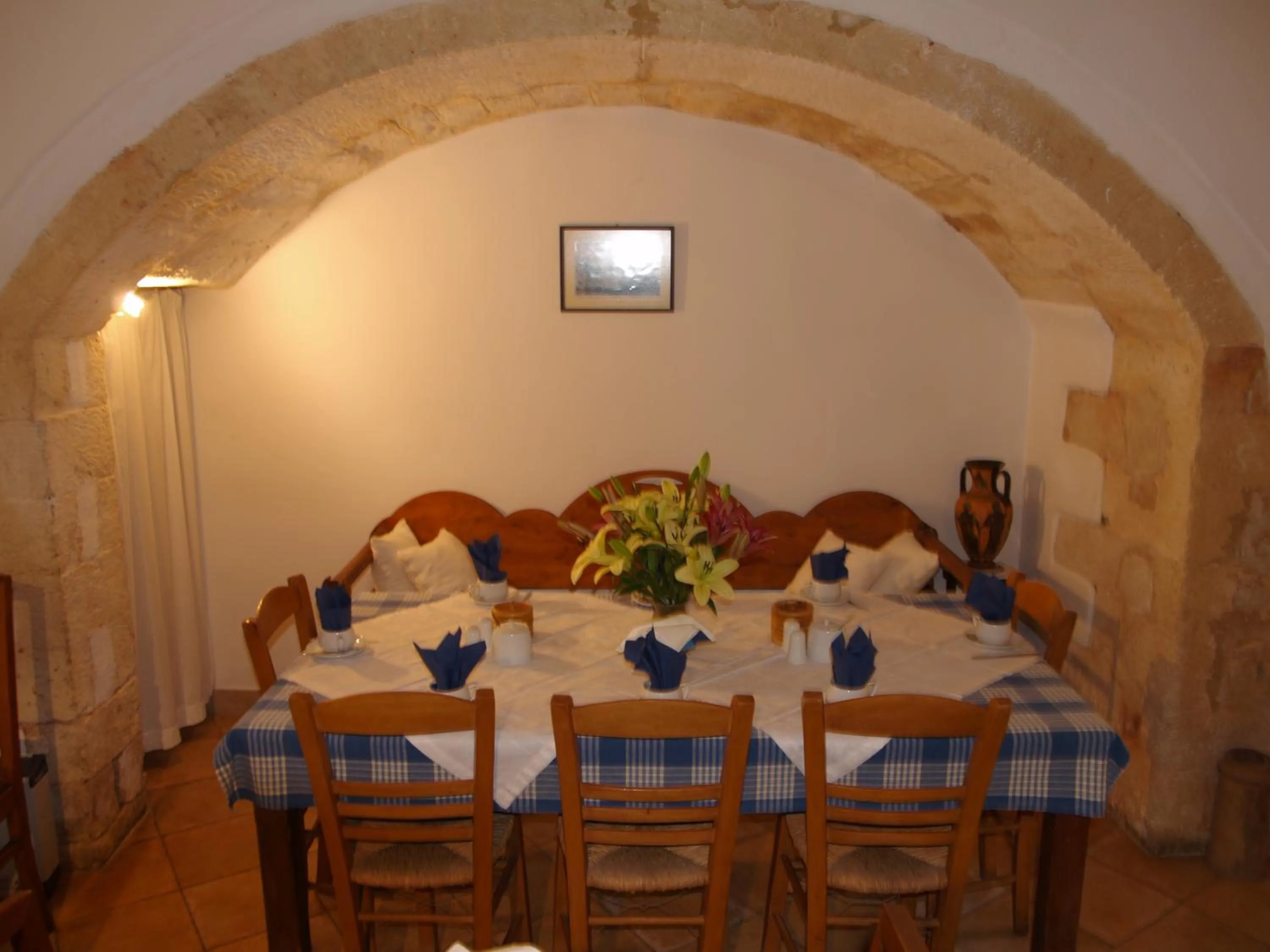 Restaurant/places to eat in Hotel Amphora