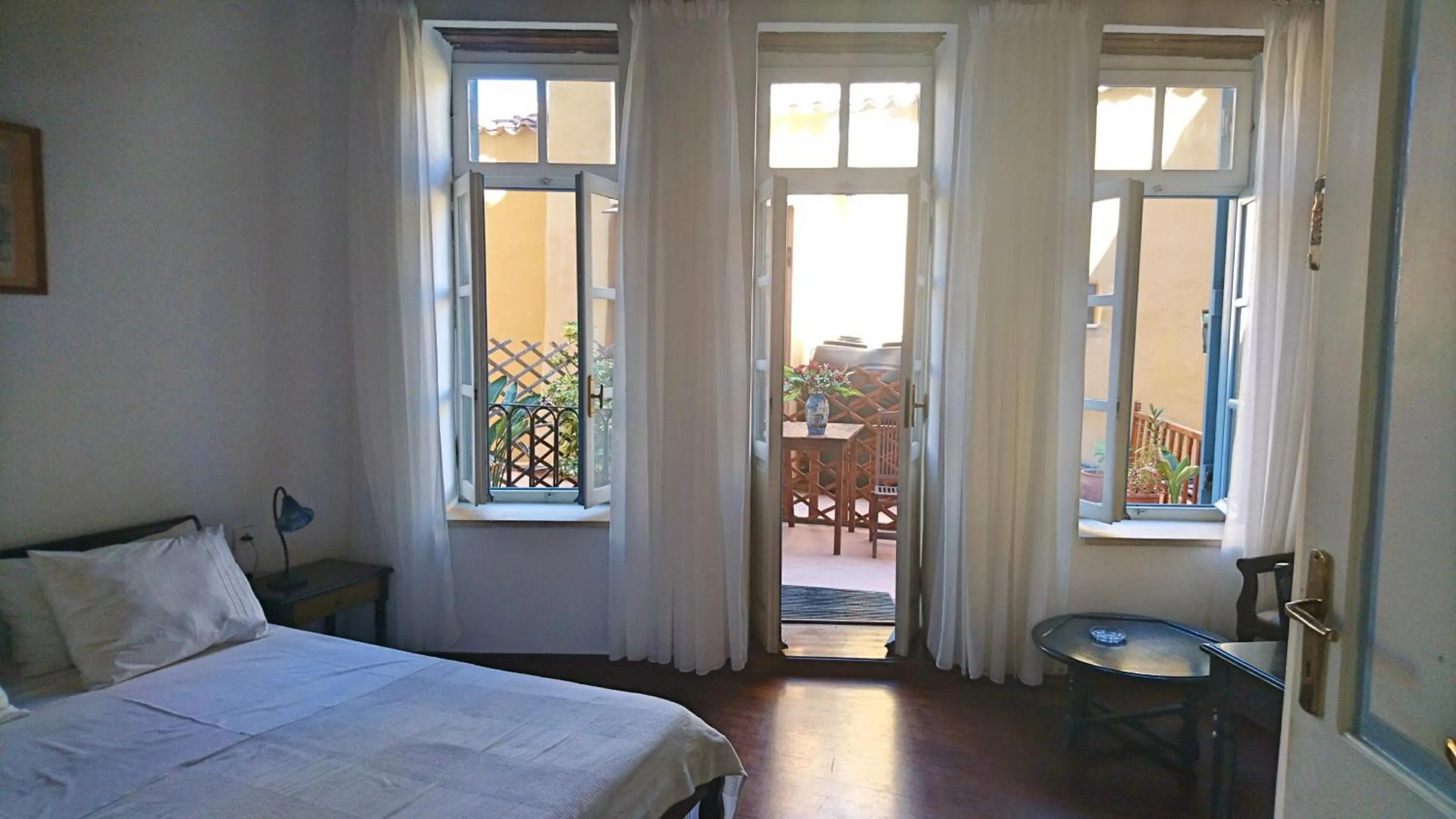 Photo of the whole room in Hotel Amphora