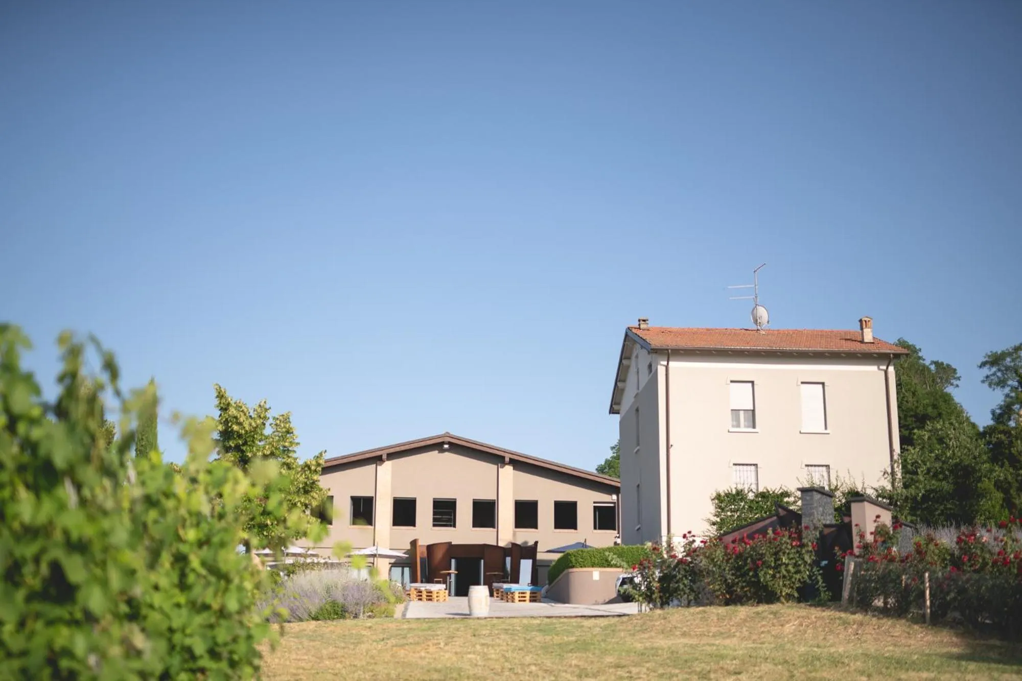 Property building in Agriturismo Oinoe