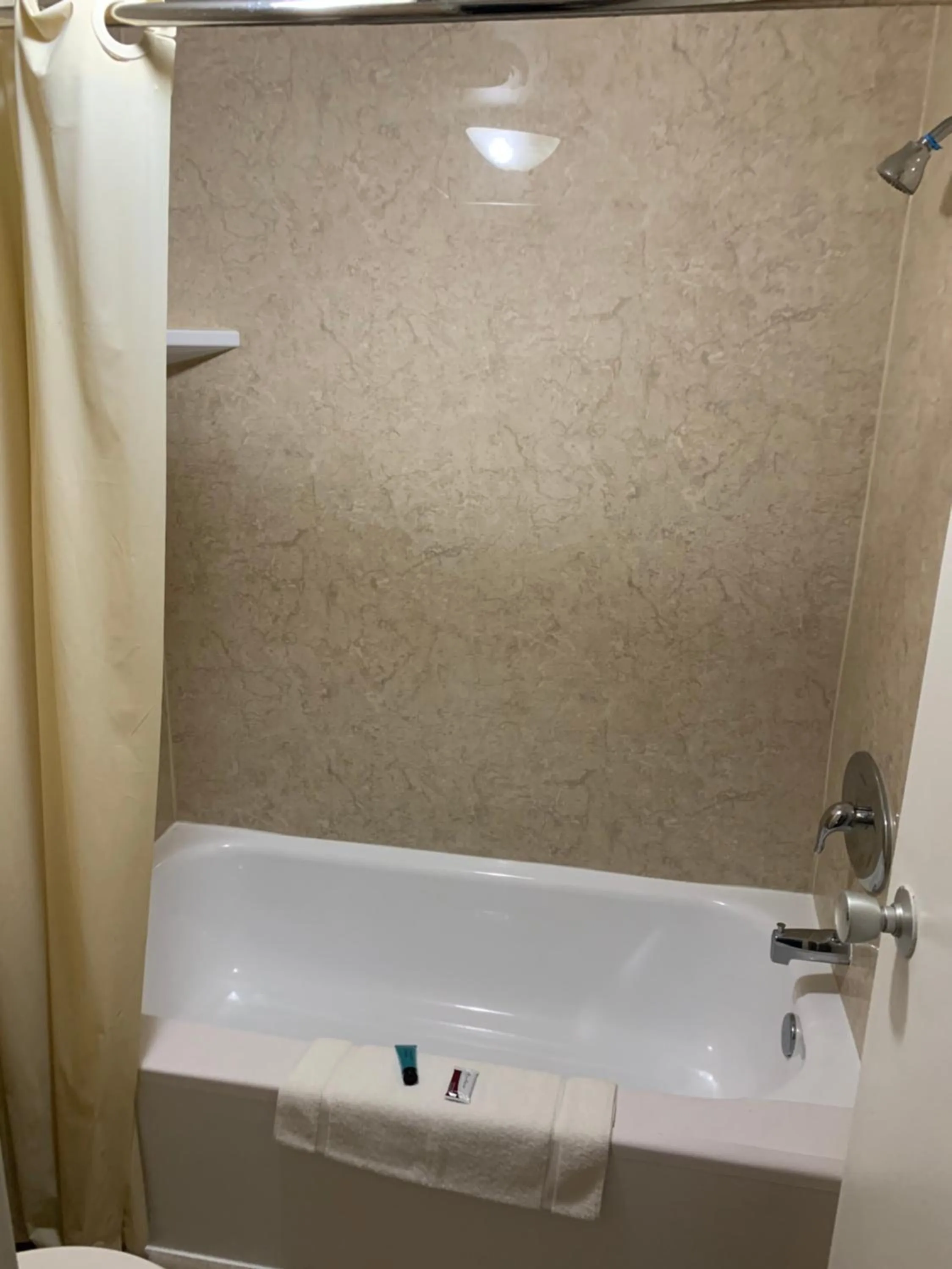 Shower in Motel 6 Greenville, NC ECU Medical Center