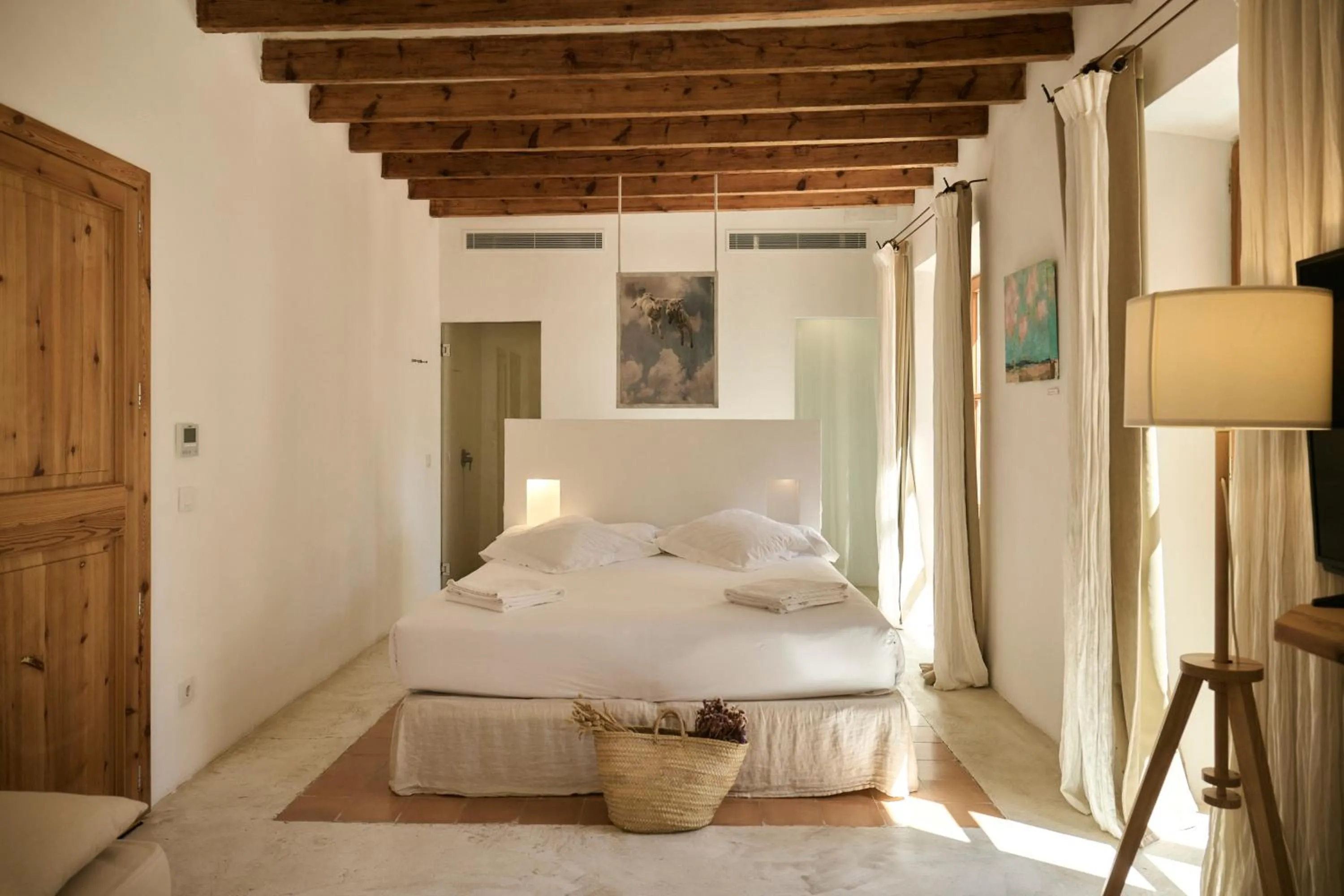 Bed in Hotel Forn Nou