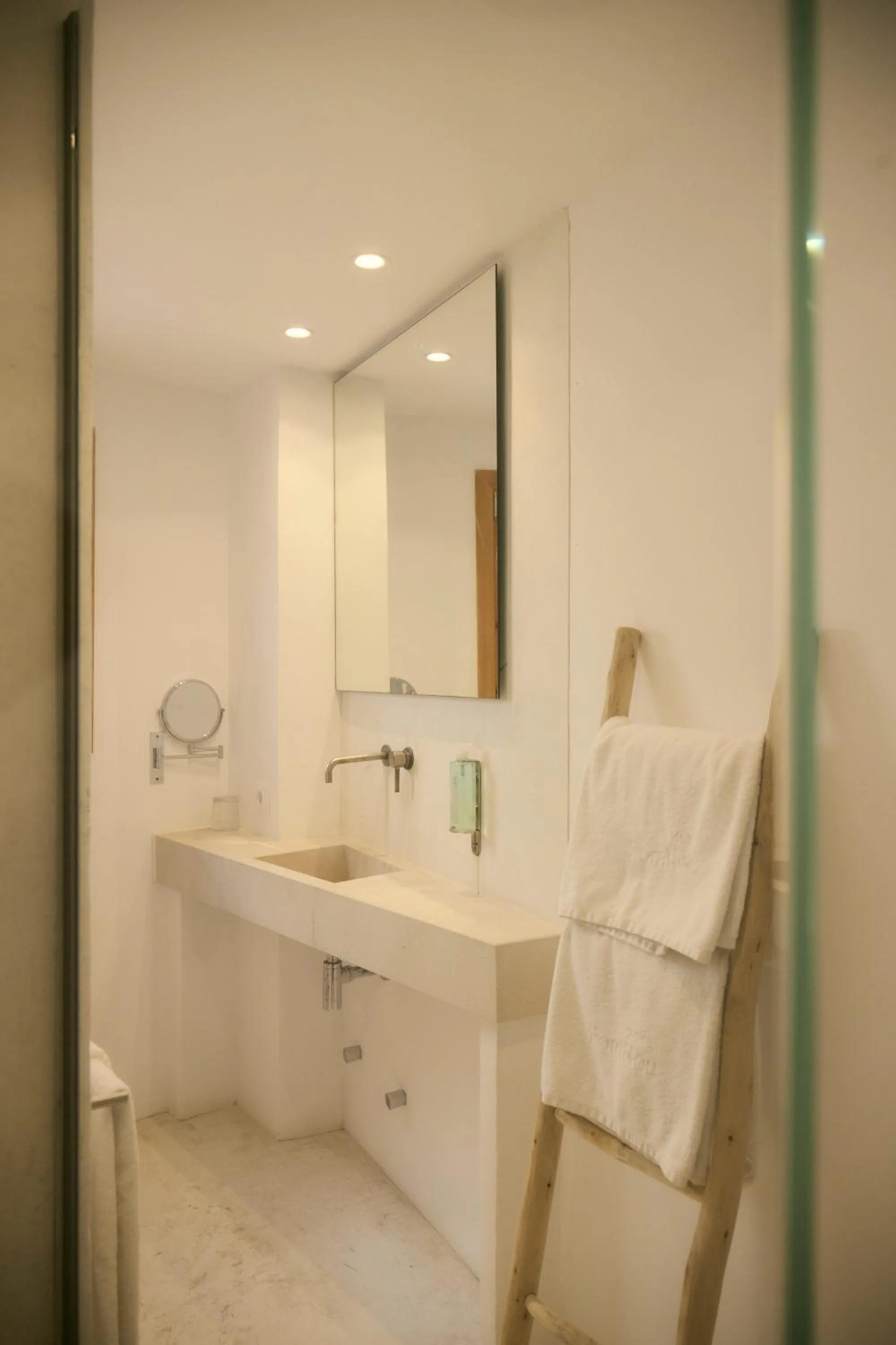 Bathroom in Hotel Forn Nou