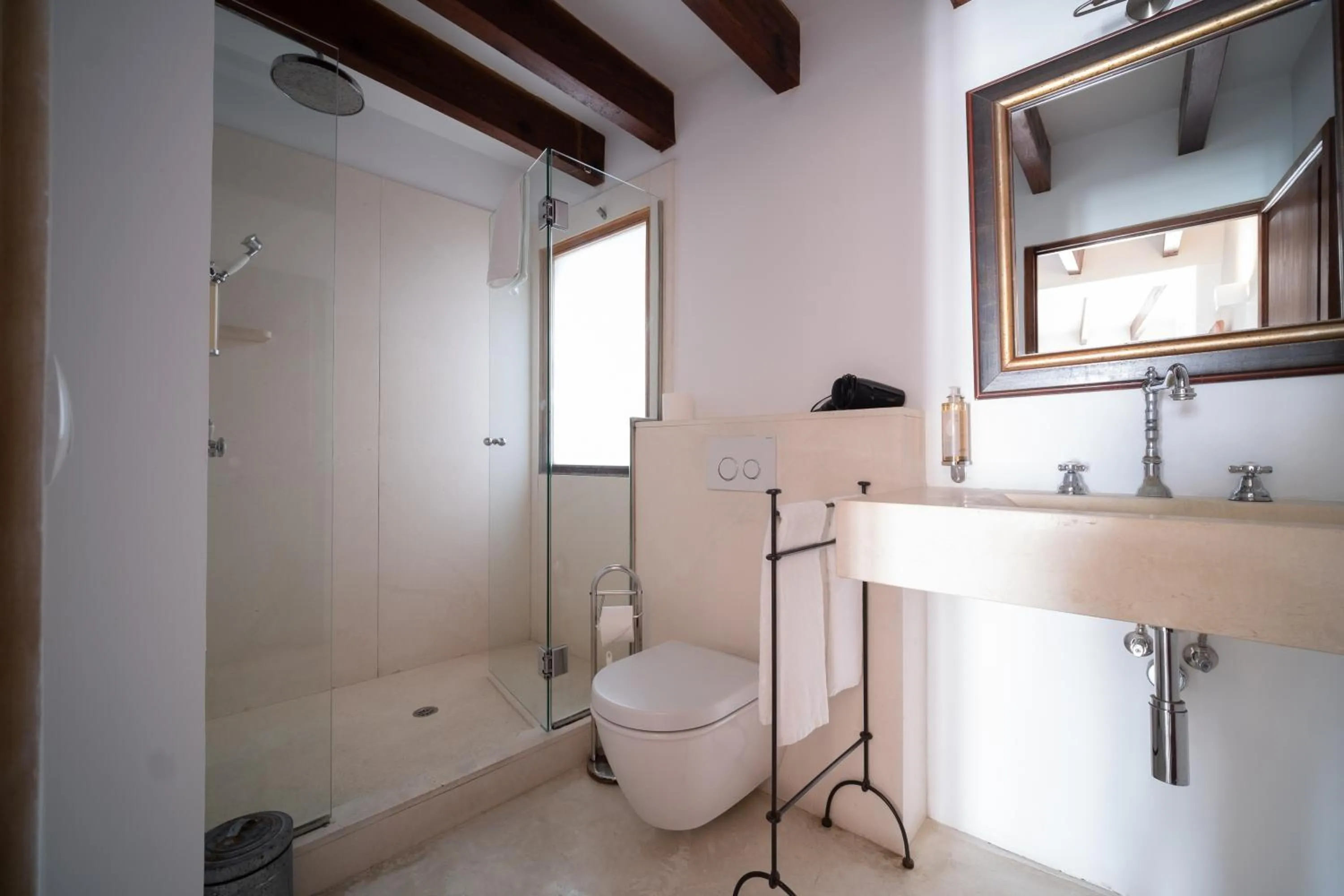 Bathroom in Hotel Forn Nou