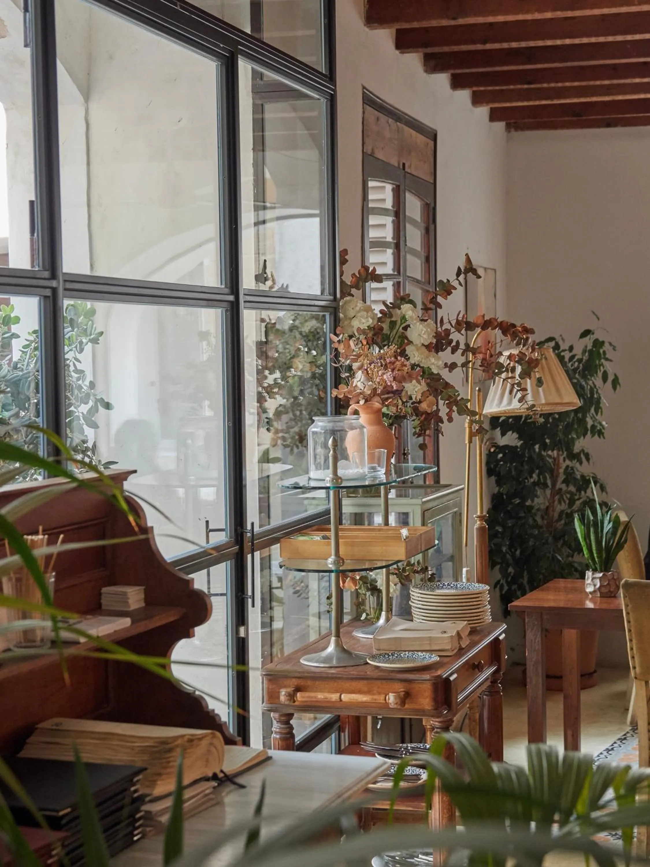 Restaurant/places to eat in Hotel Forn Nou