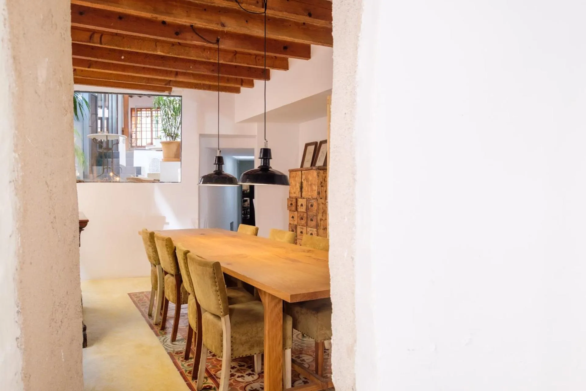 Restaurant/places to eat in Hotel Forn Nou