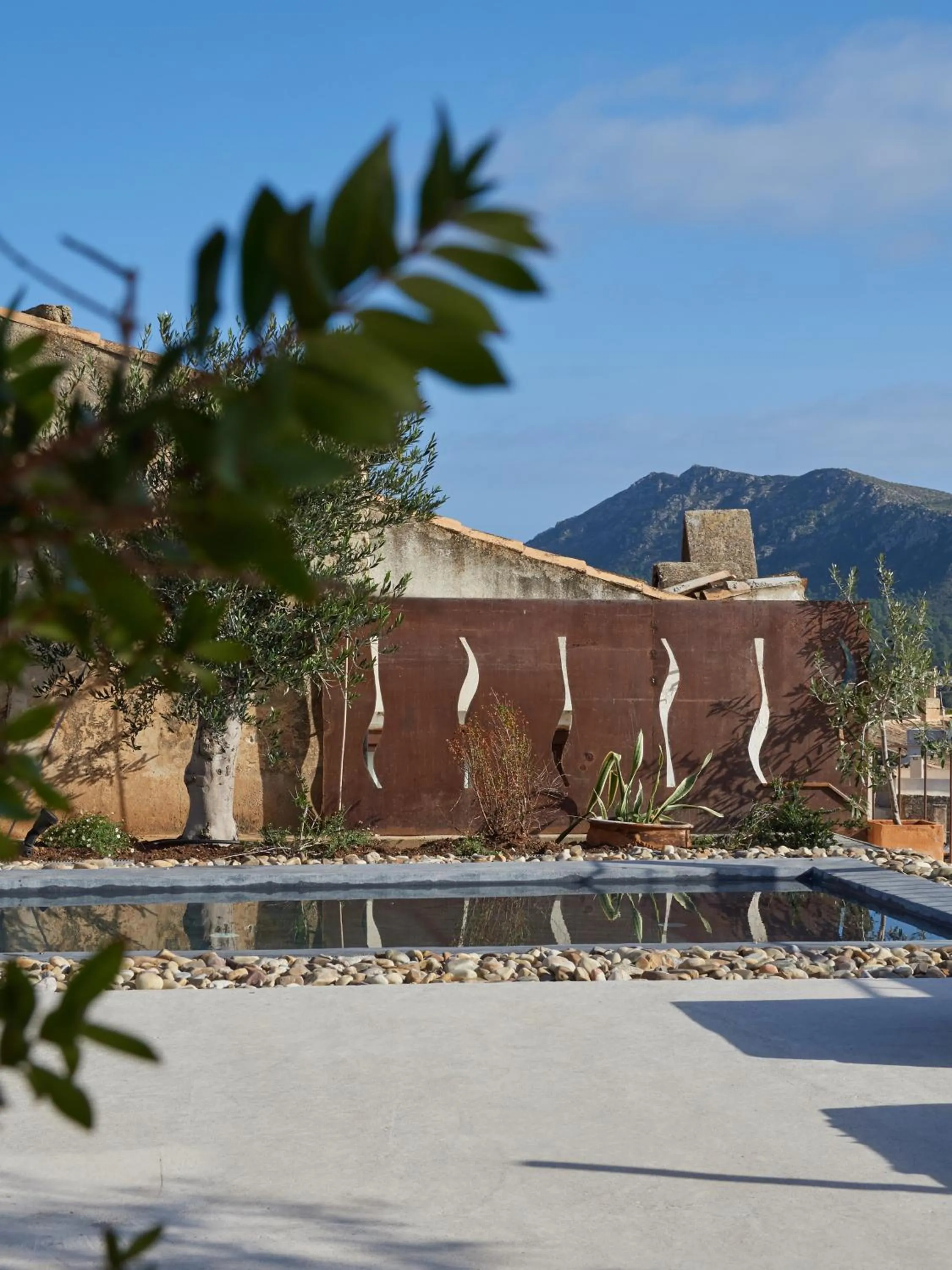 Swimming pool in Hotel Forn Nou