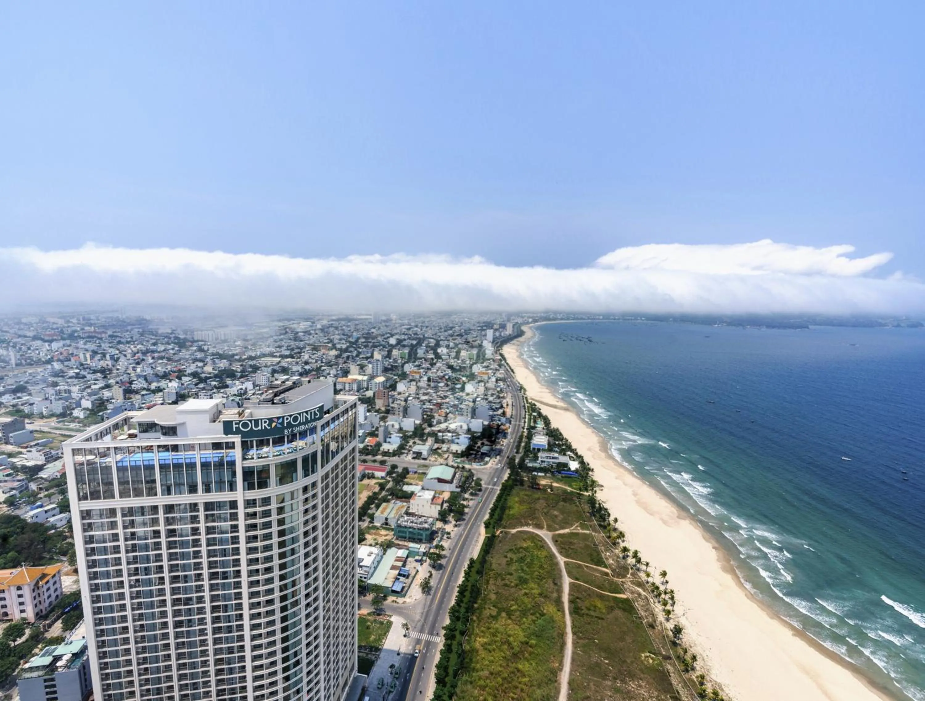 Beach in Four Points by Sheraton Danang