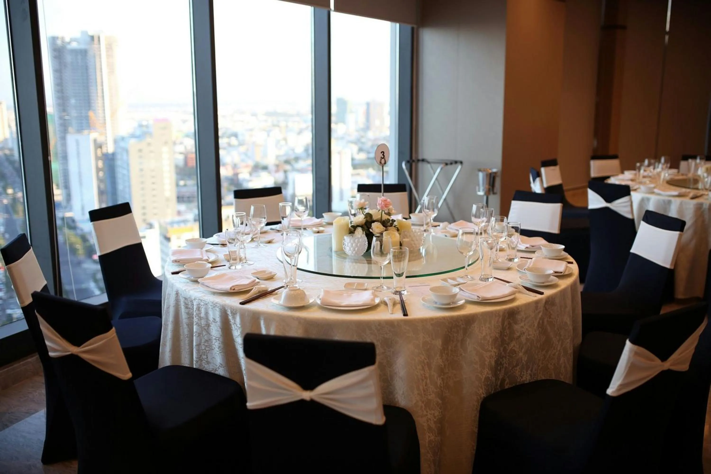 Beach in Four Points by Sheraton Danang