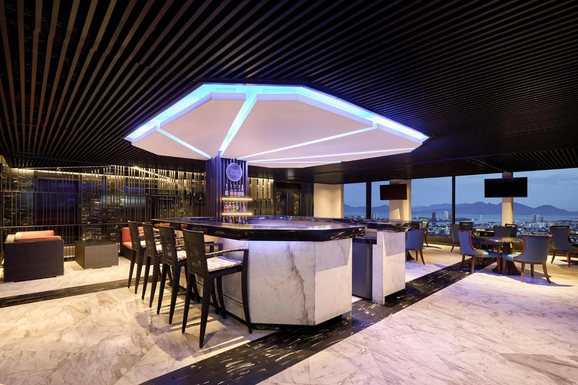 Restaurant/places to eat in Four Points by Sheraton Danang