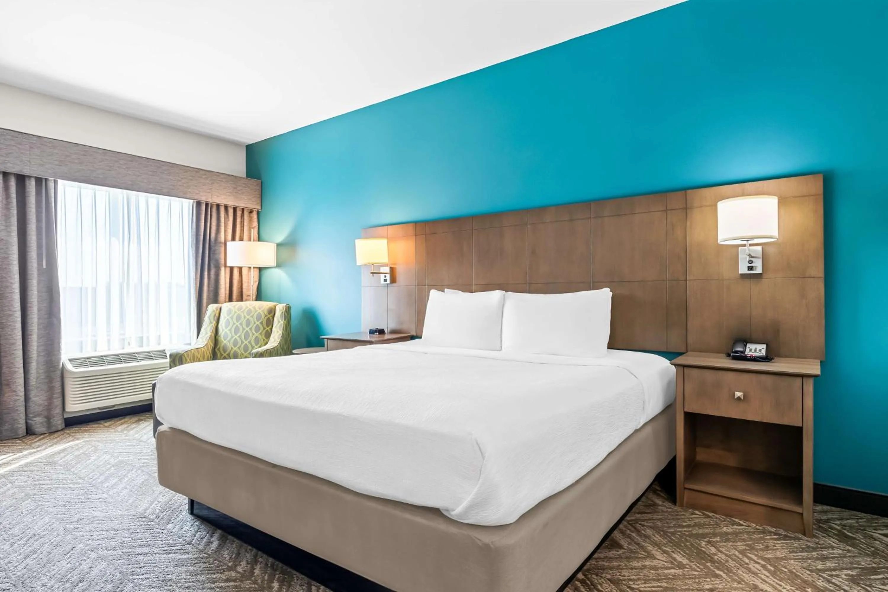 Bedroom, Bed in Best Western Plus Bolivar Hotel & Suites