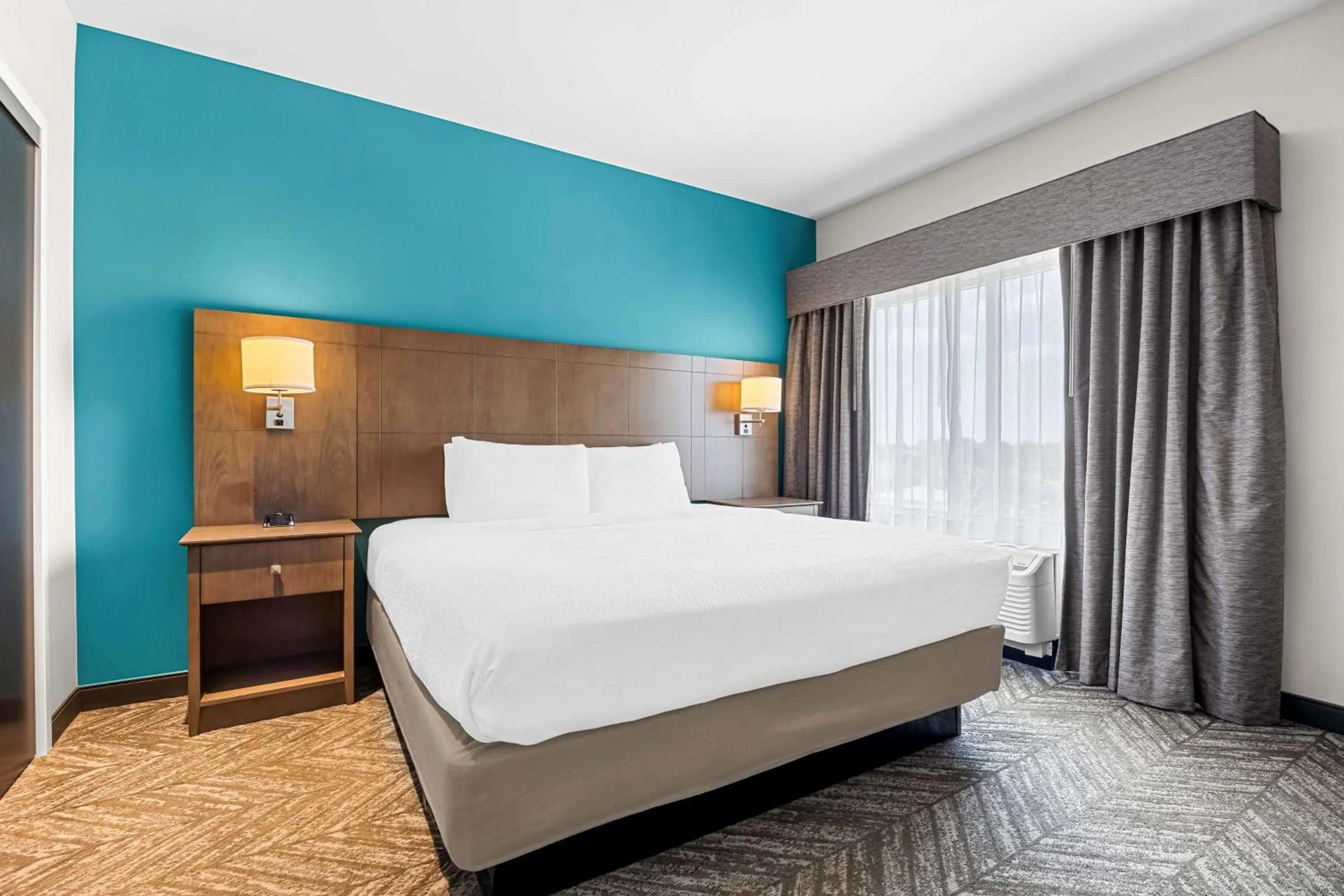 Bedroom, Bed in Best Western Plus Bolivar Hotel & Suites