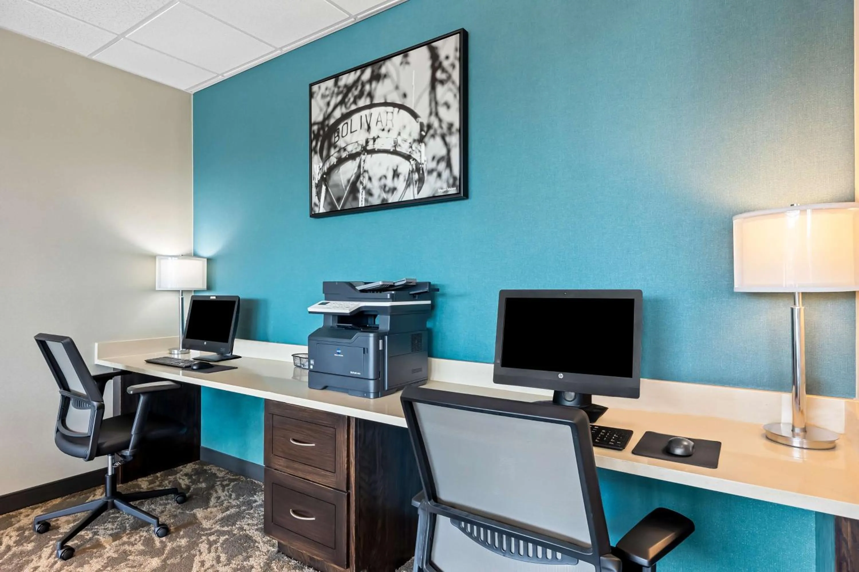 Business facilities in Best Western Plus Bolivar Hotel & Suites