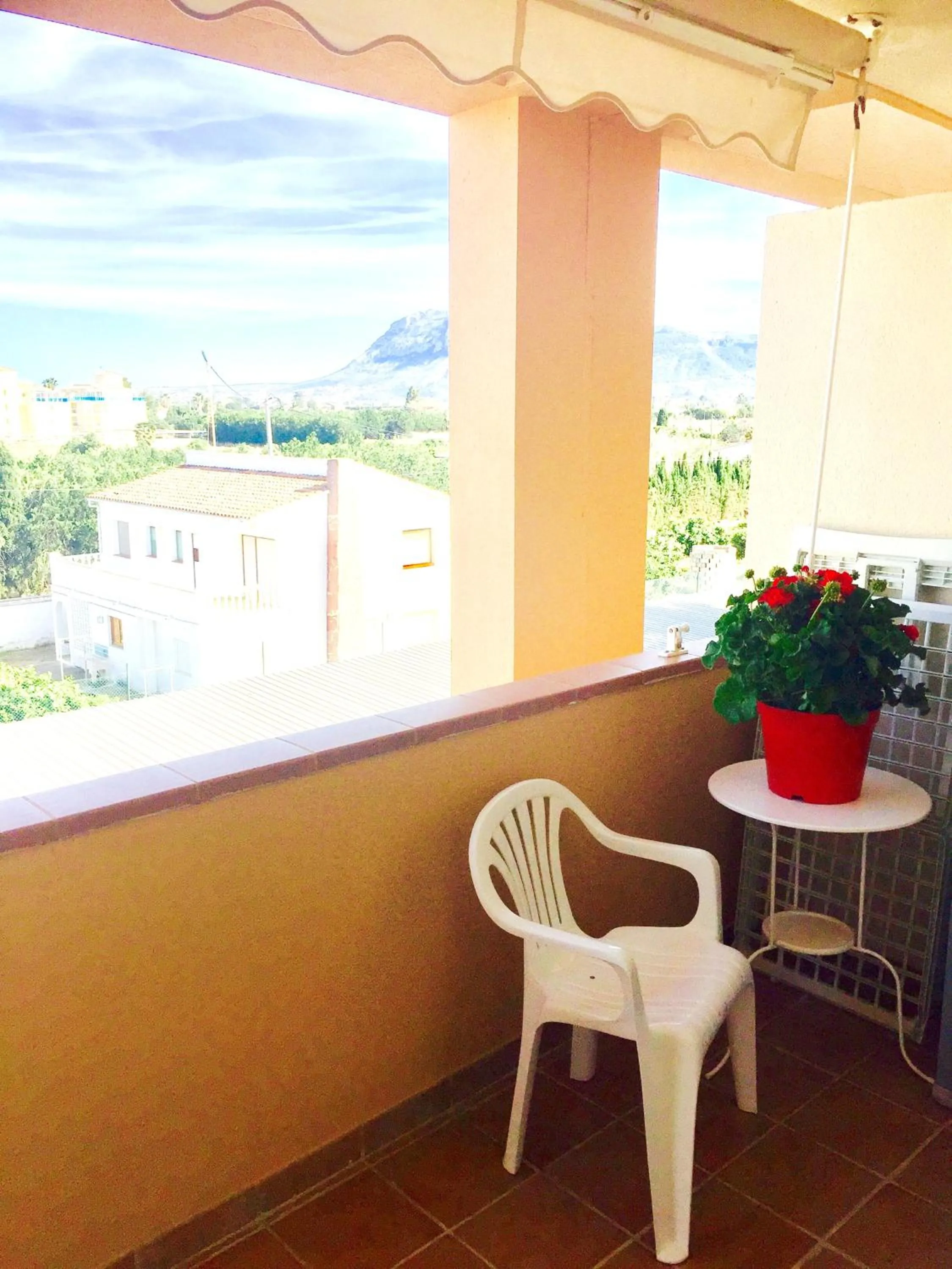 Cozy apartment in Dénia, 40 m² with shared pool