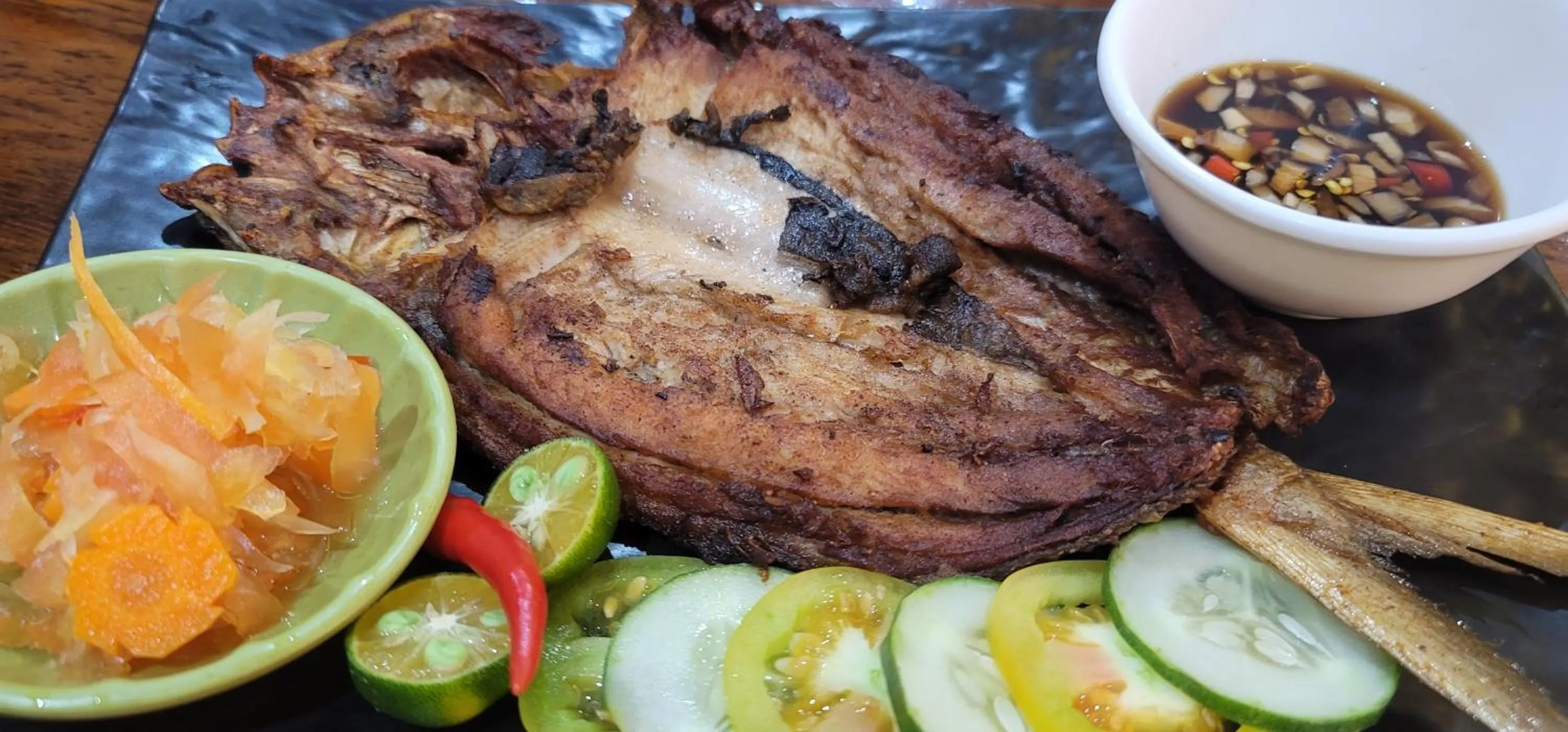 Restaurant/places to eat in Sempre Premier Inn - MACTAN AIRPORT HOTEL