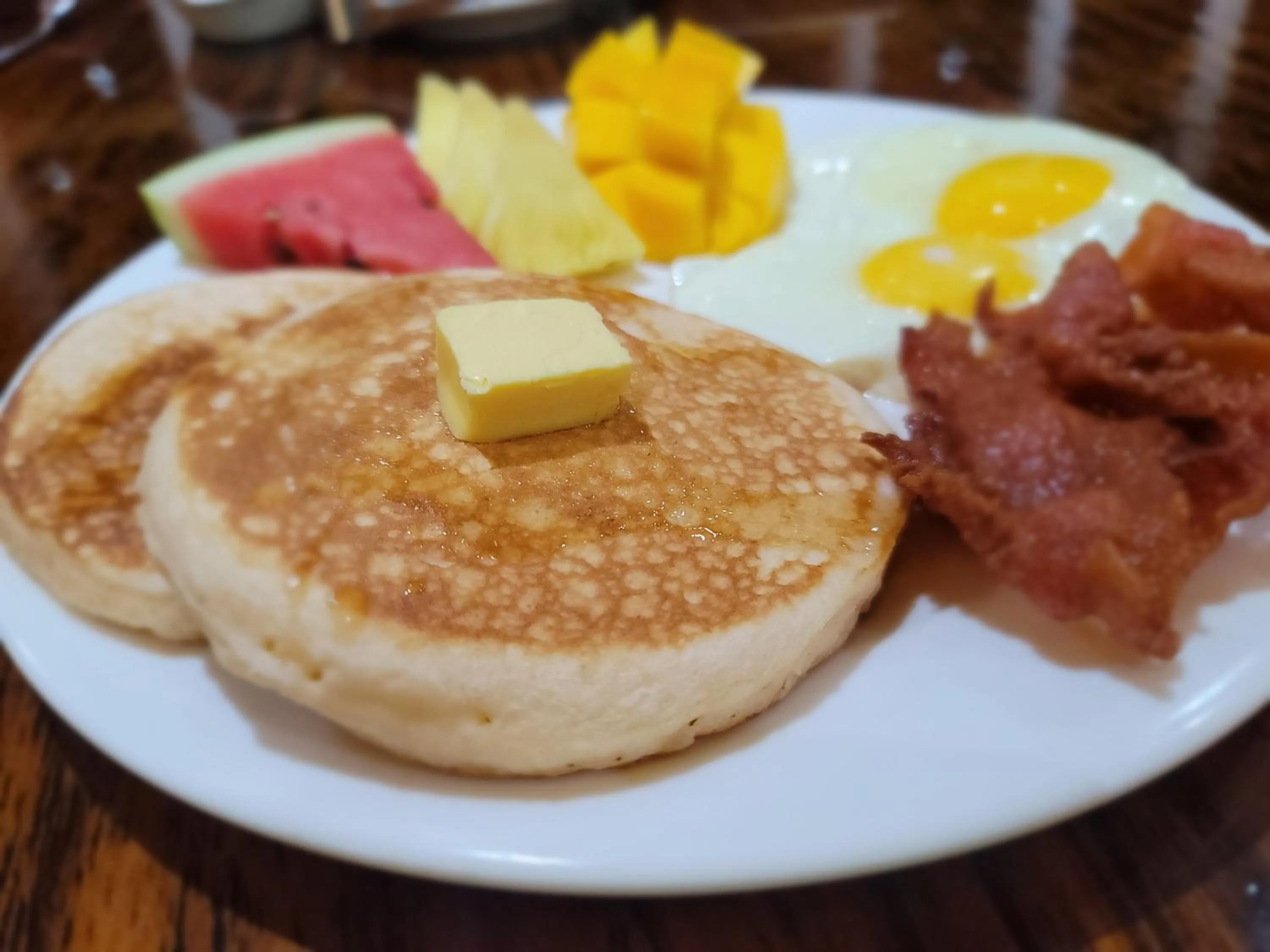 Breakfast in Sempre Premier Inn - MACTAN AIRPORT HOTEL