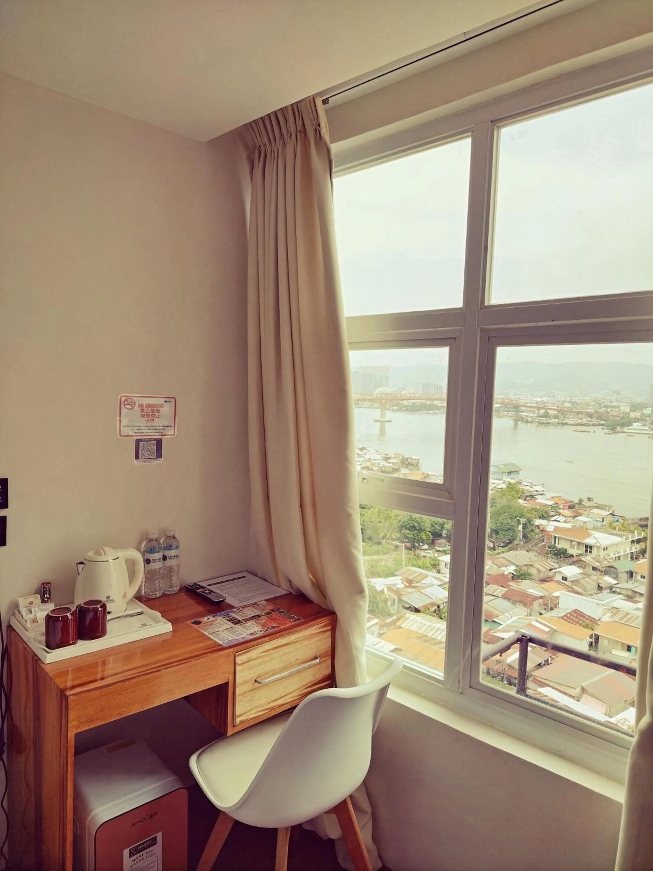 Coffee/tea facilities in Sempre Premier Inn - MACTAN AIRPORT HOTEL