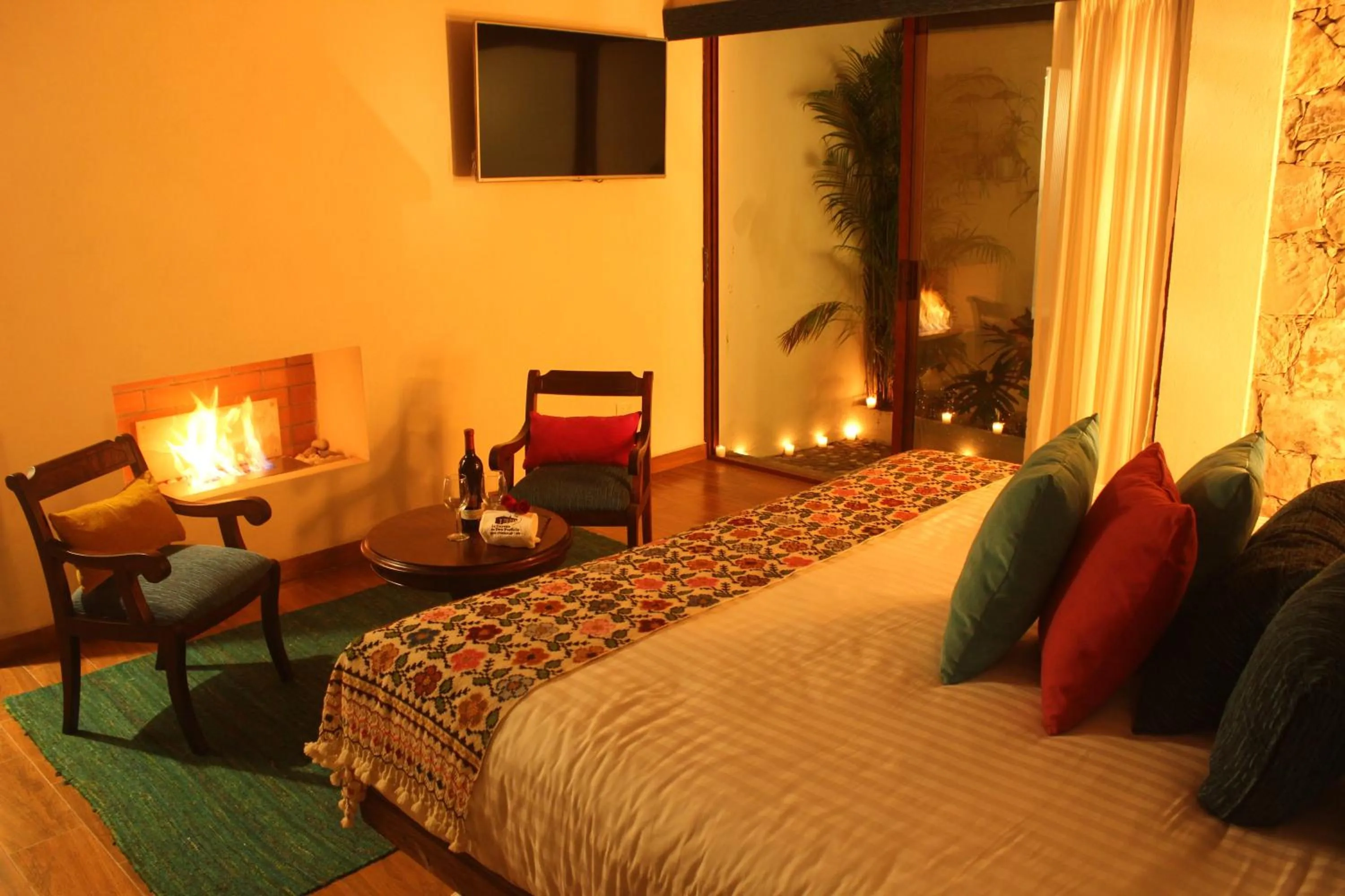 Bedroom, Bed in Hotel Boutique La Casona de Don Porfirio